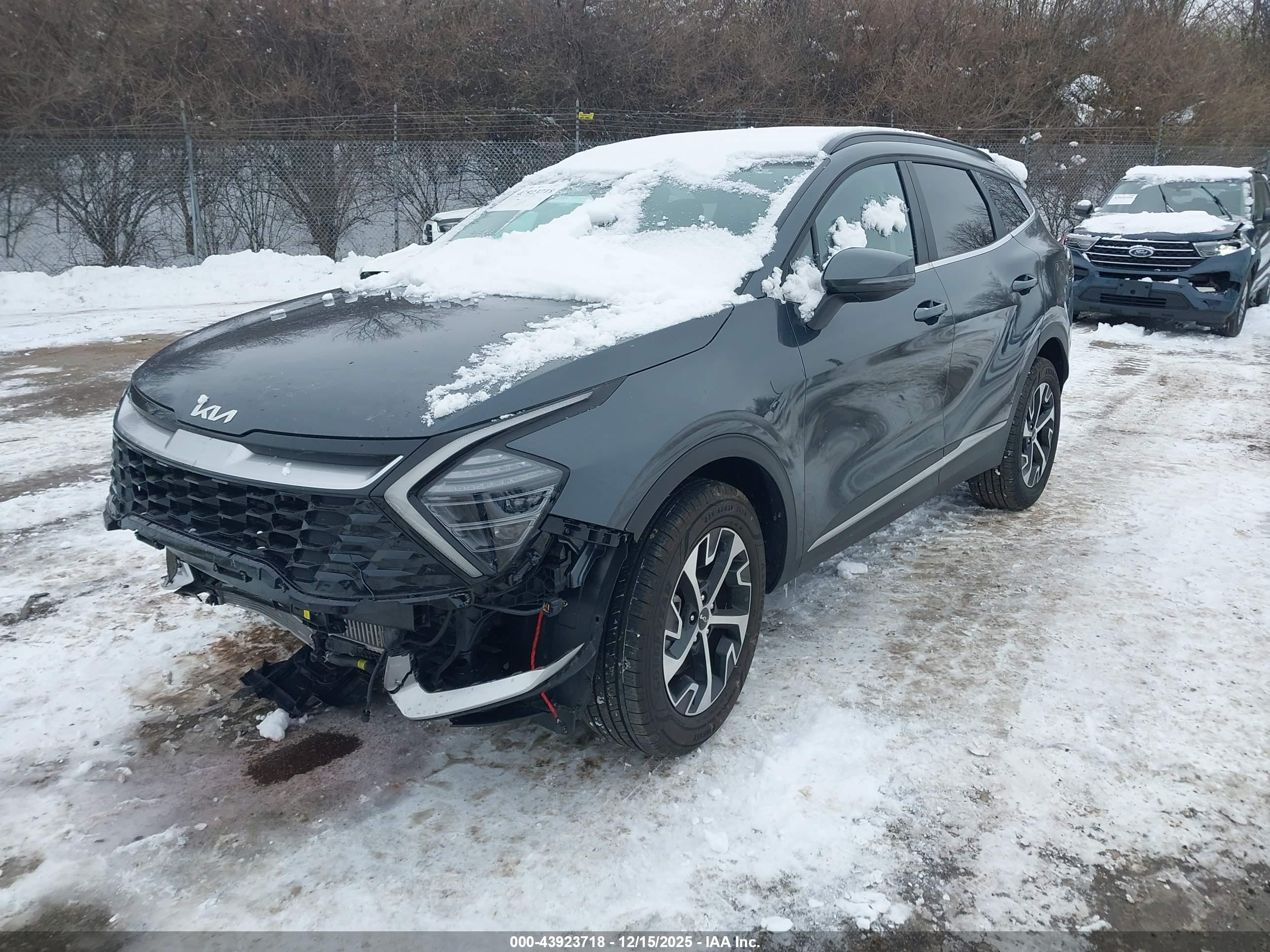 KIA SPORTAGE image 2