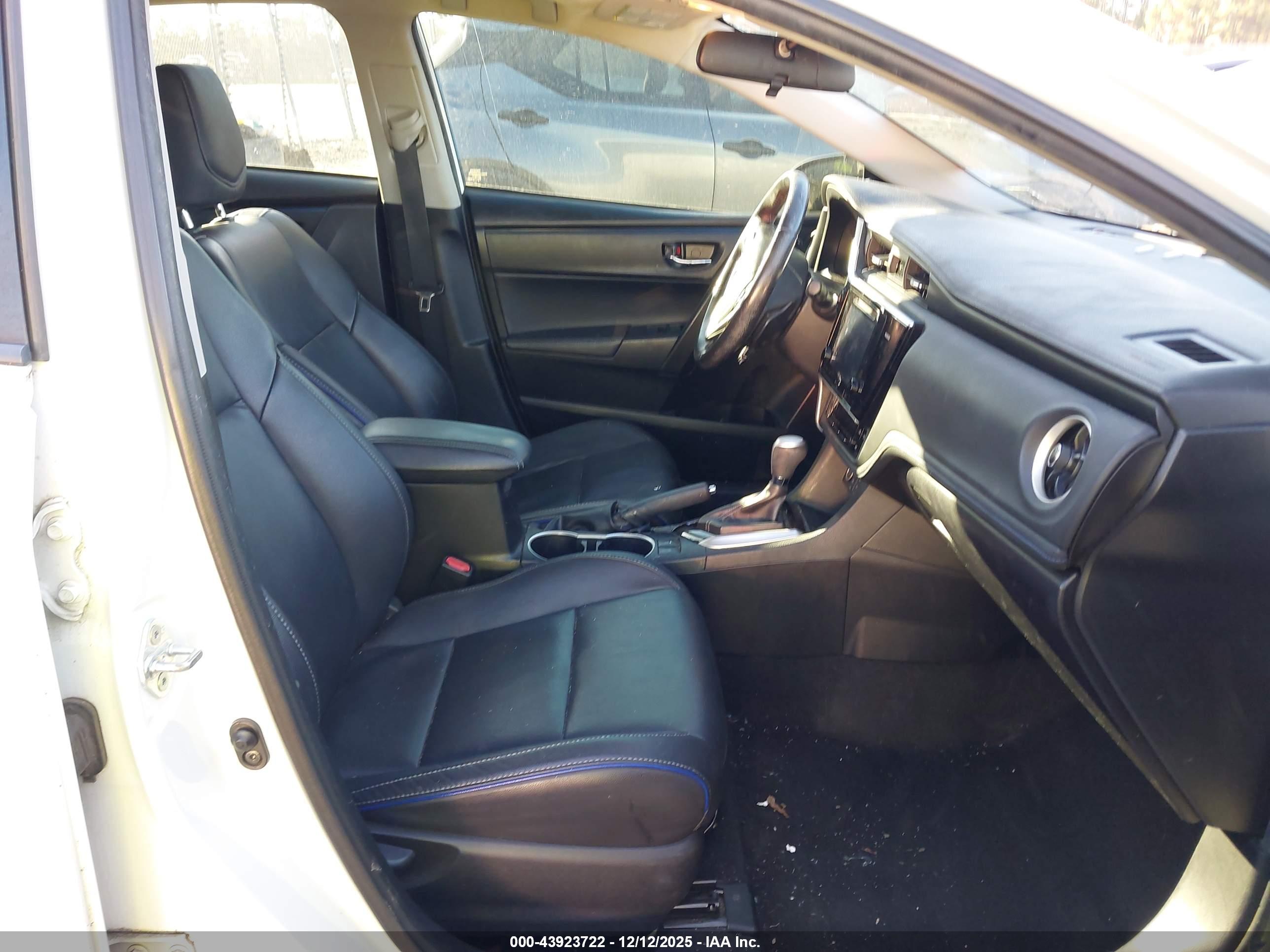 TOYOTA COROLLA image 5