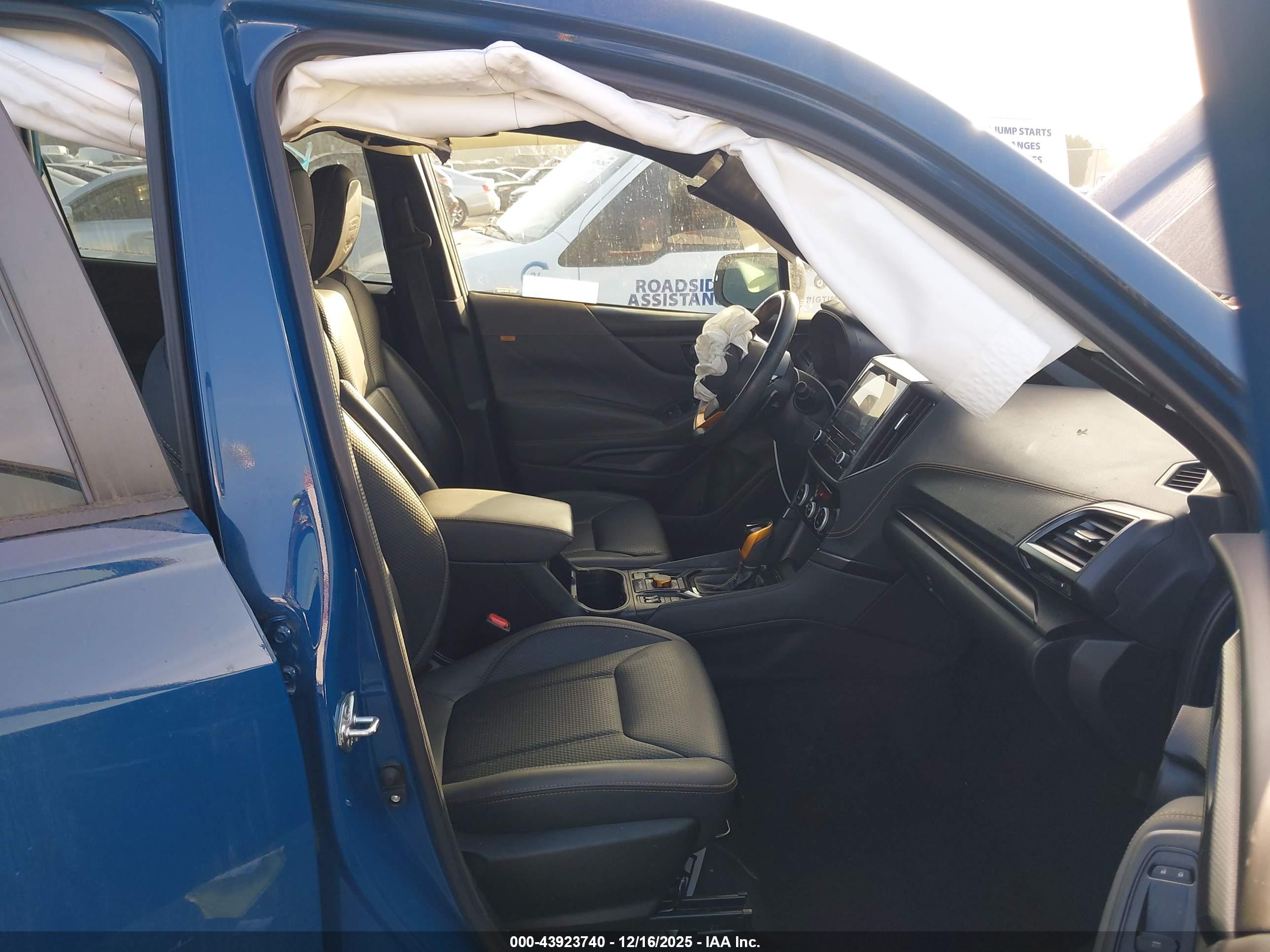 SUBARU FORESTER image 5