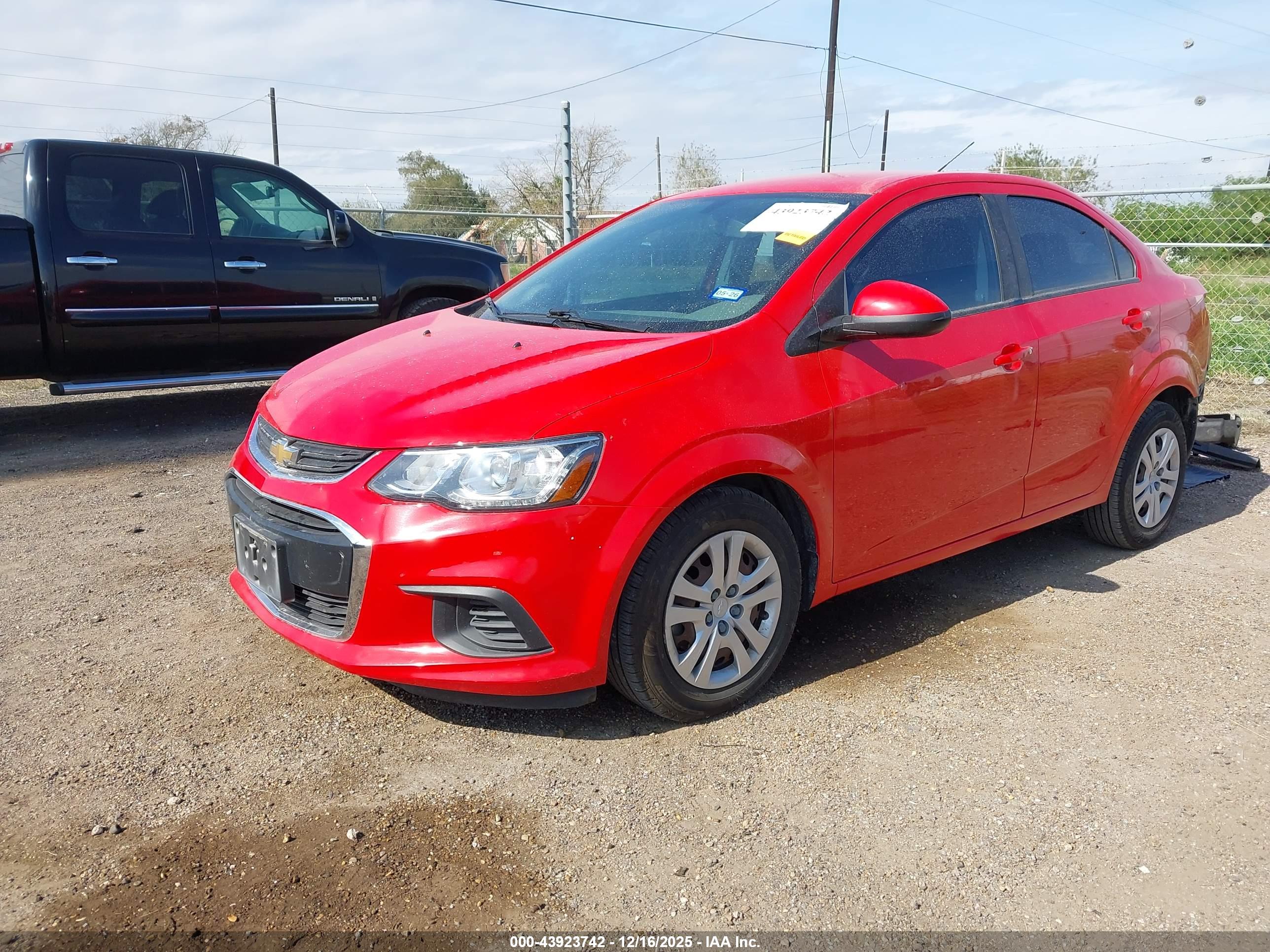 CHEVROLET SONIC image 2
