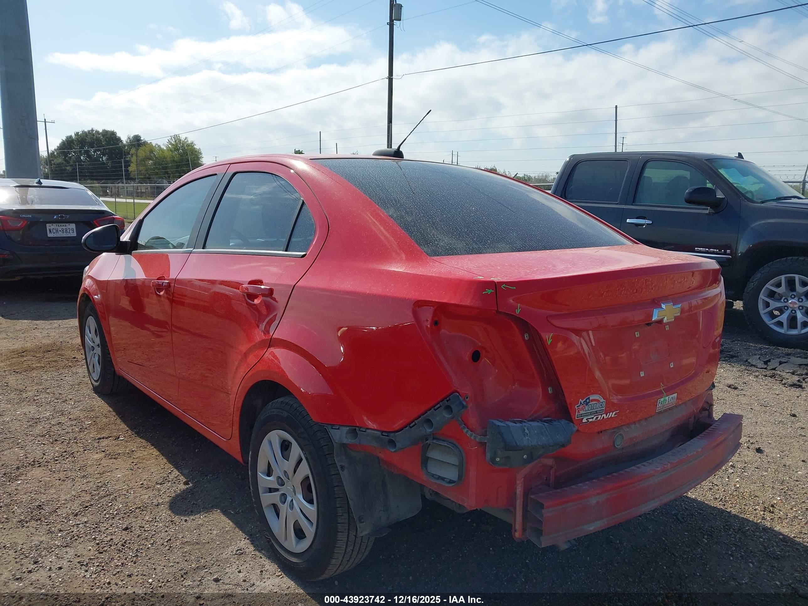 CHEVROLET SONIC image 3