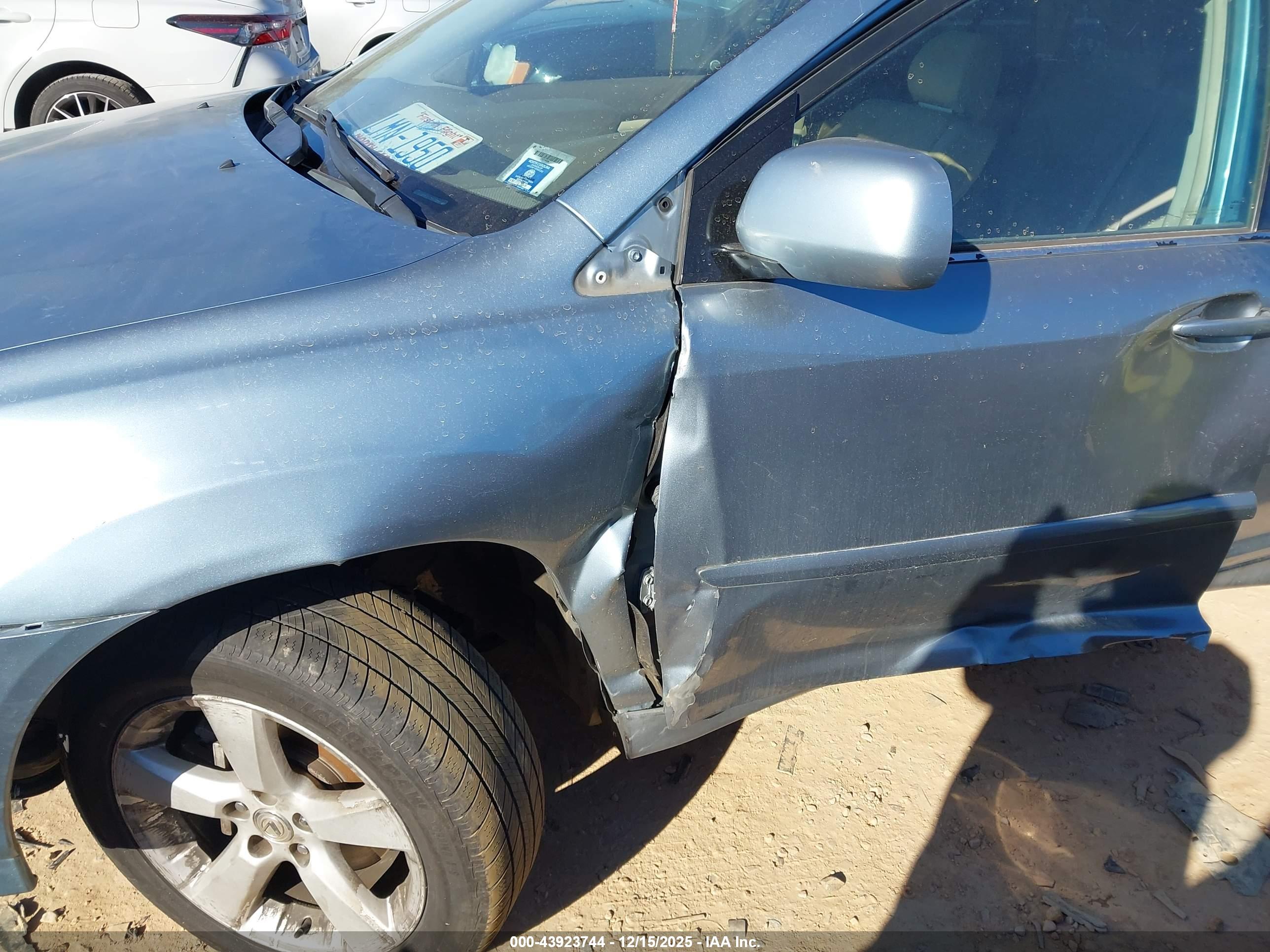 LEXUS RX image 6
