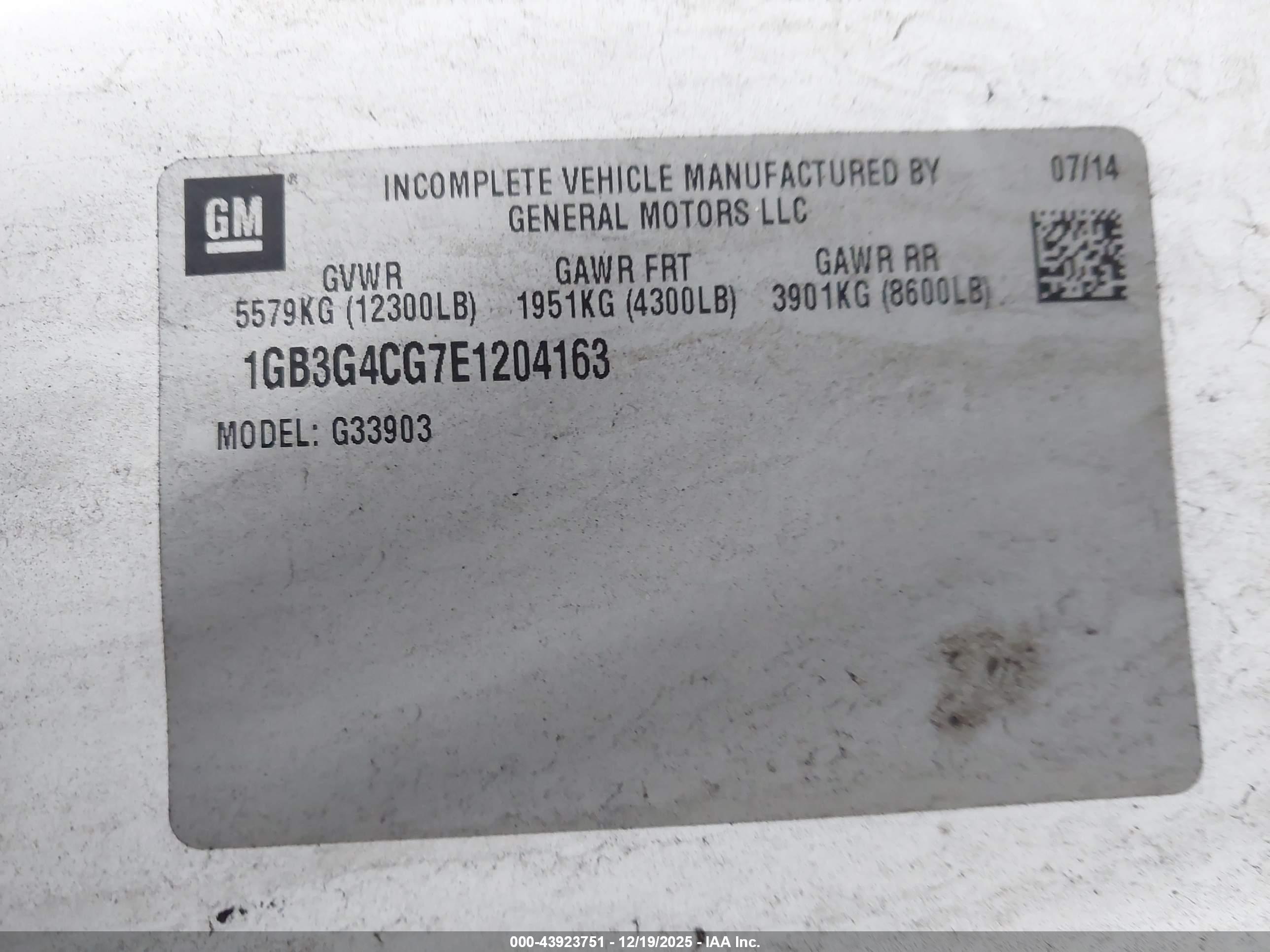 CHEVROLET EXPRESS image 9