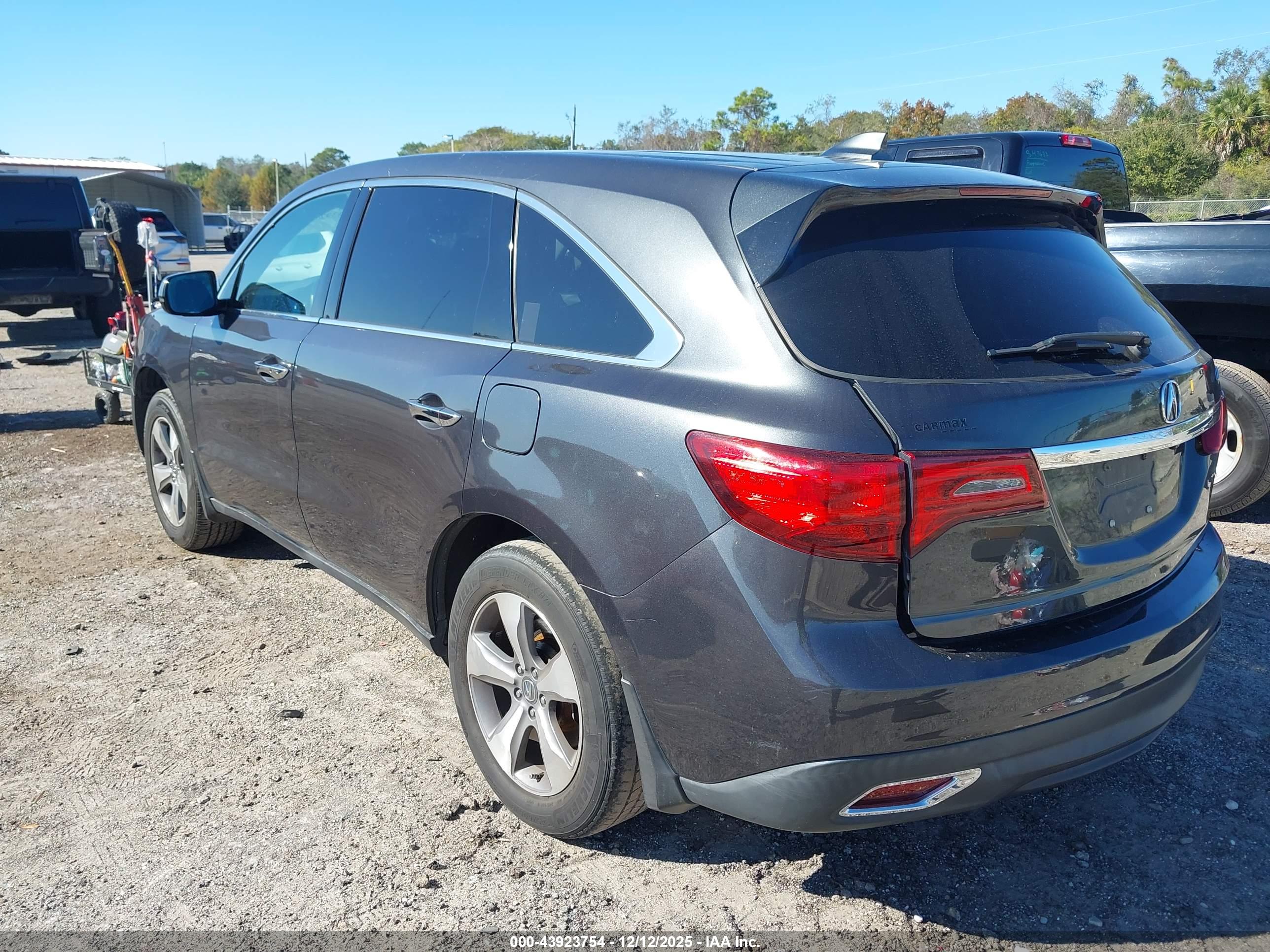 ACURA MDX image 3
