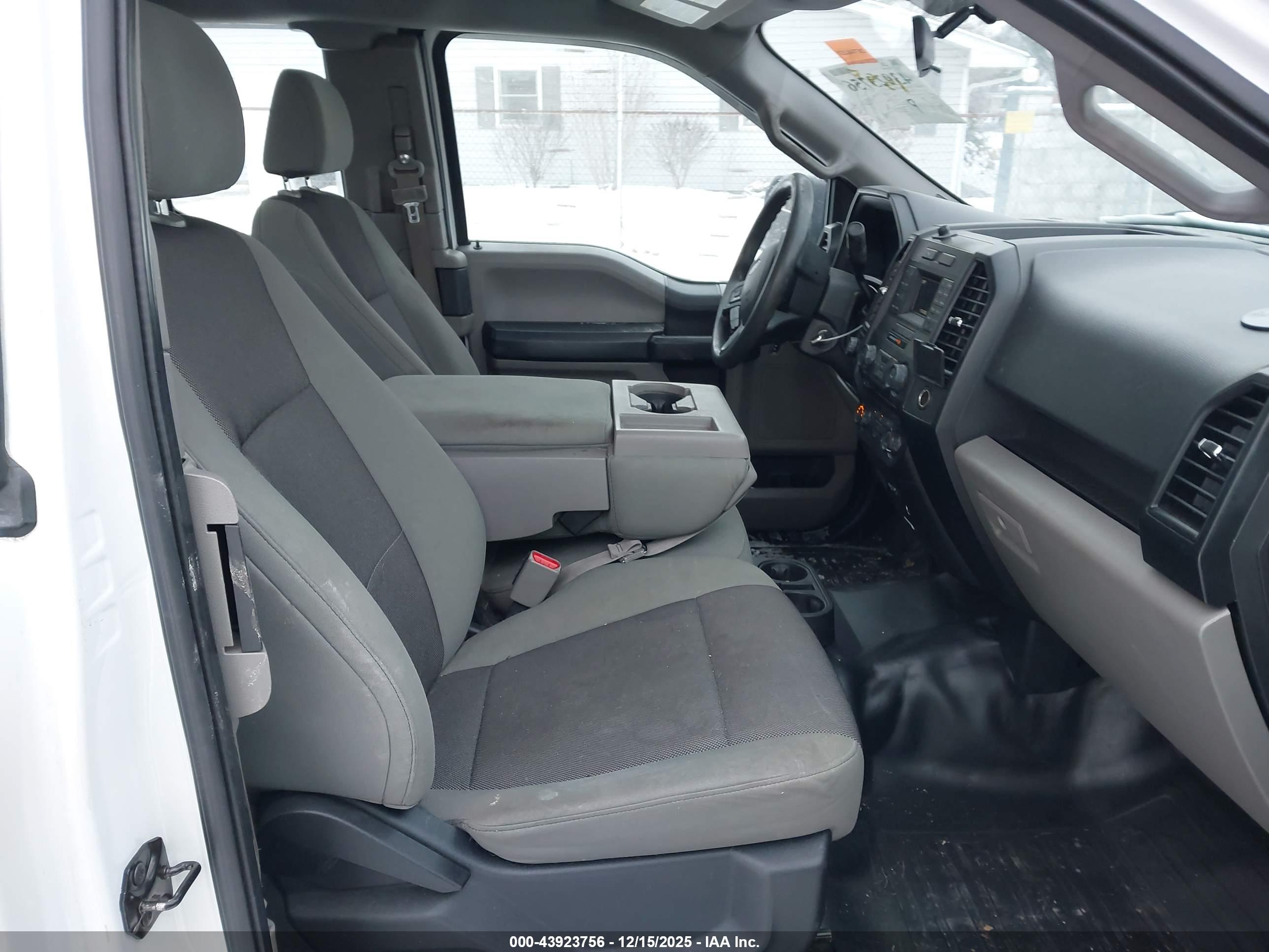 FORD F-150 image 5