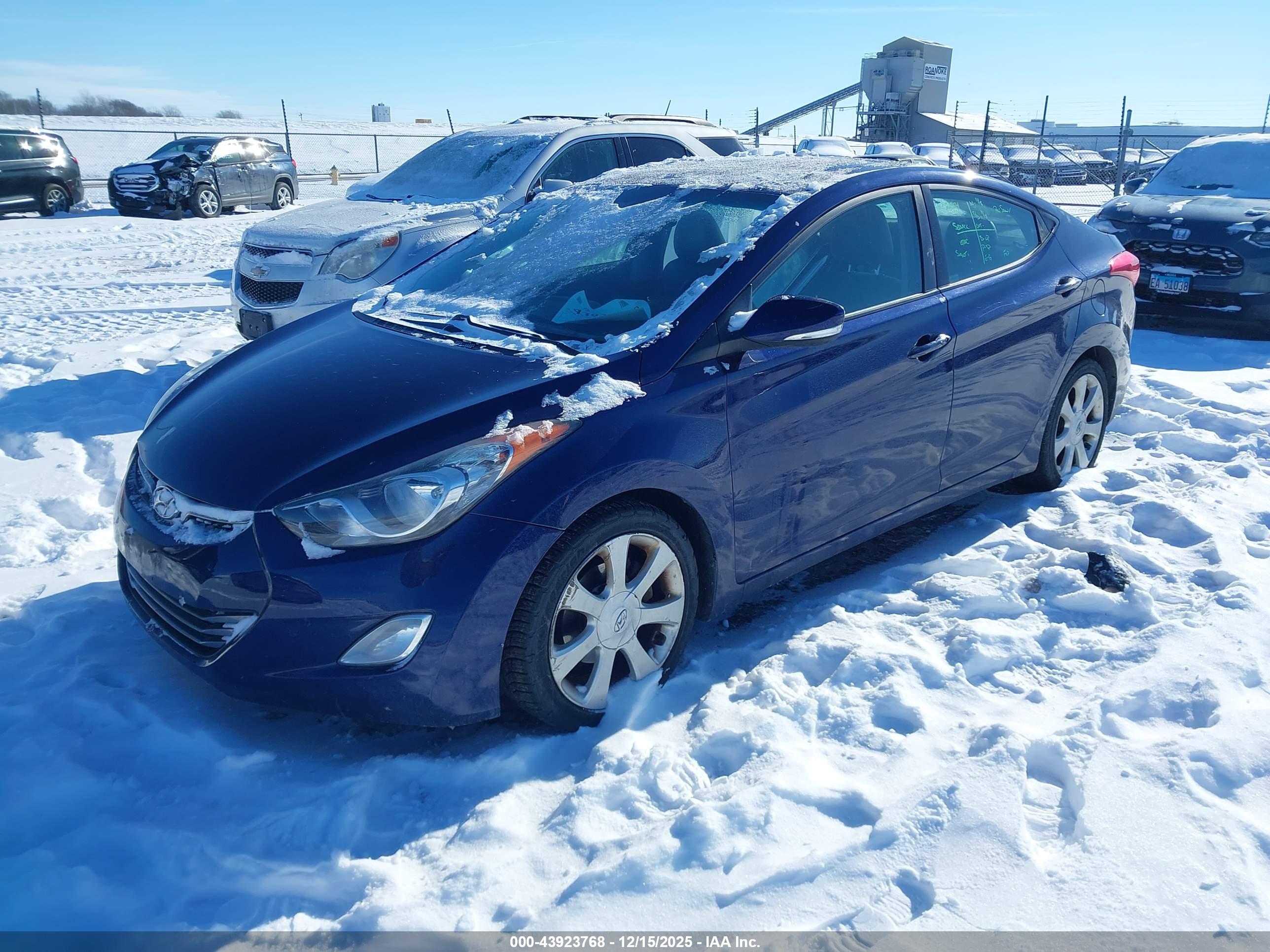 HYUNDAI ELANTRA image 2