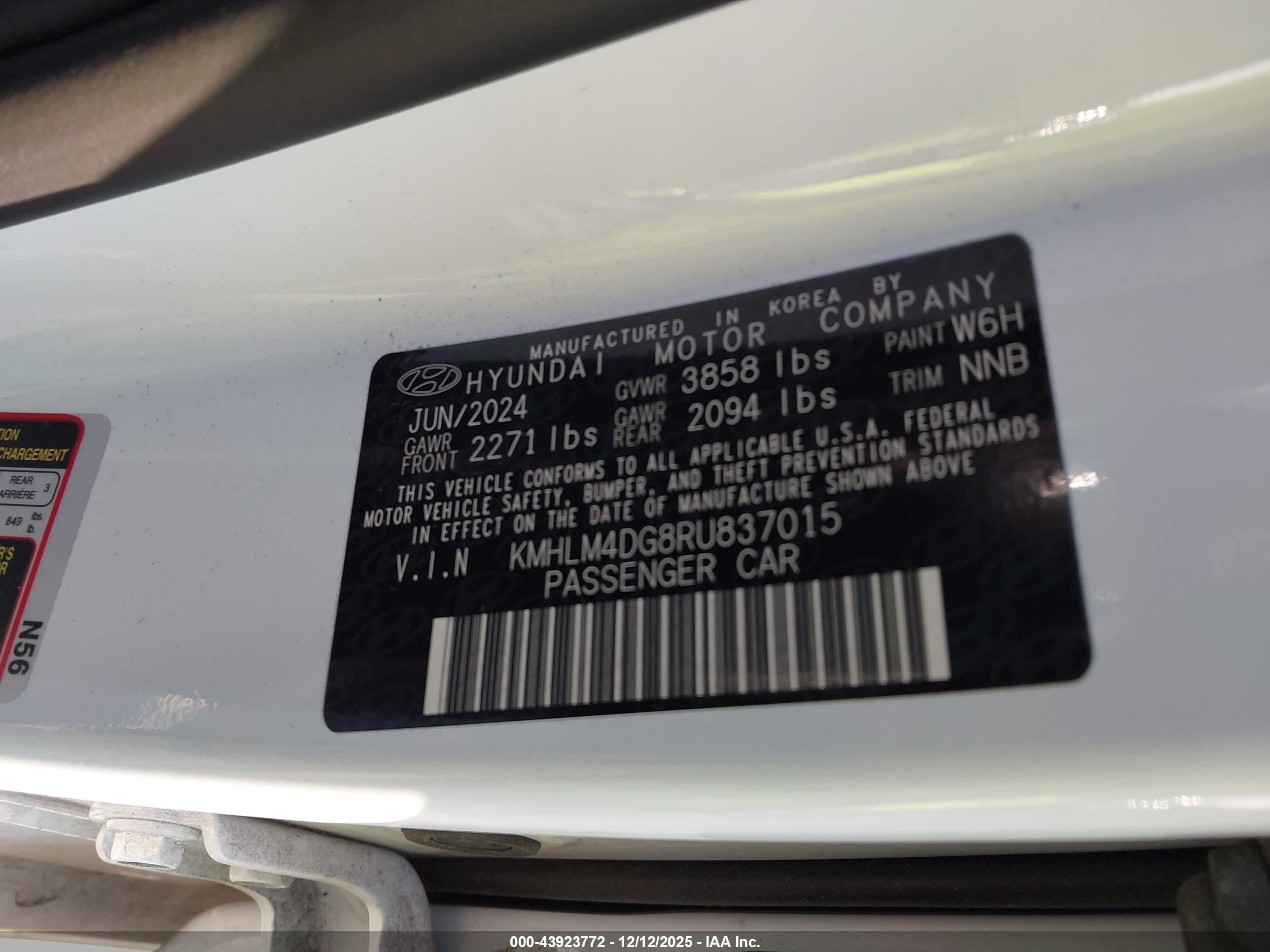 HYUNDAI ELANTRA image 9