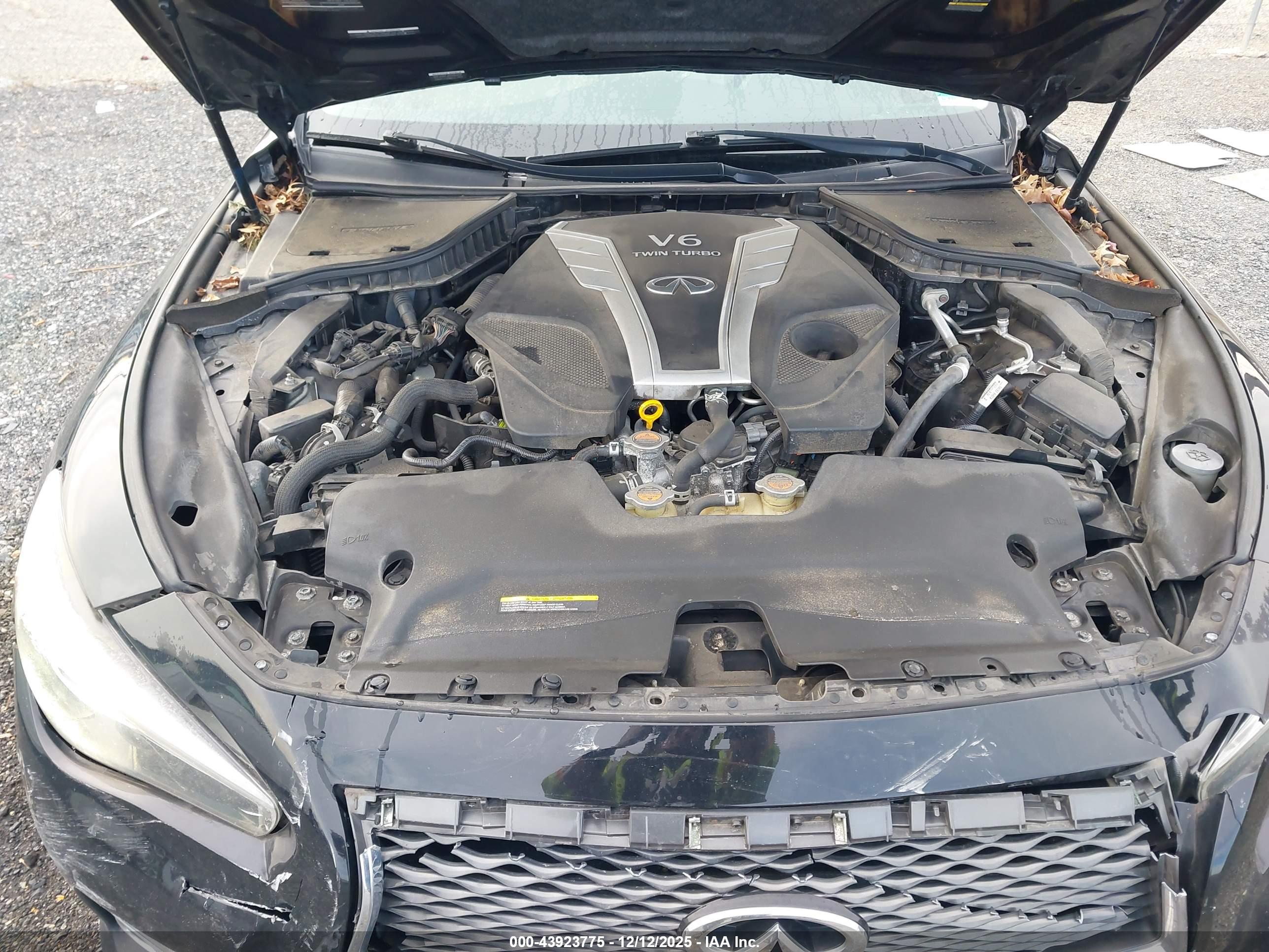 INFINITI Q50 image 10