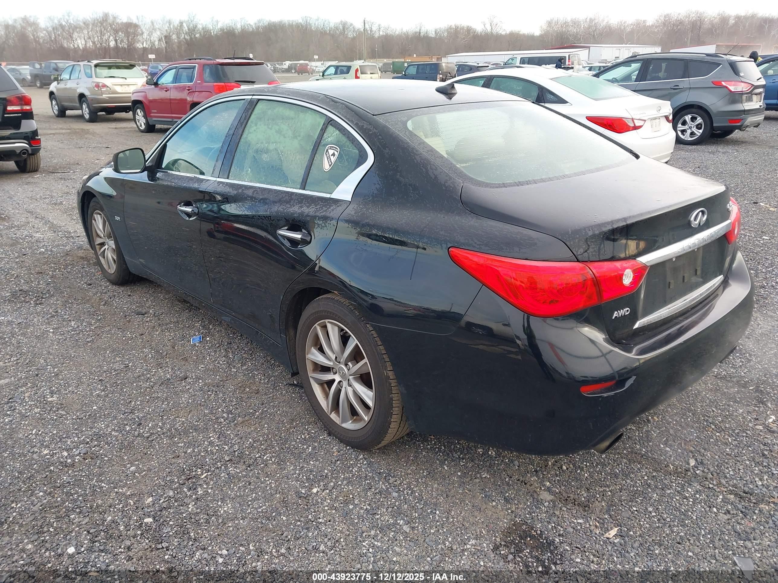 INFINITI Q50 image 3