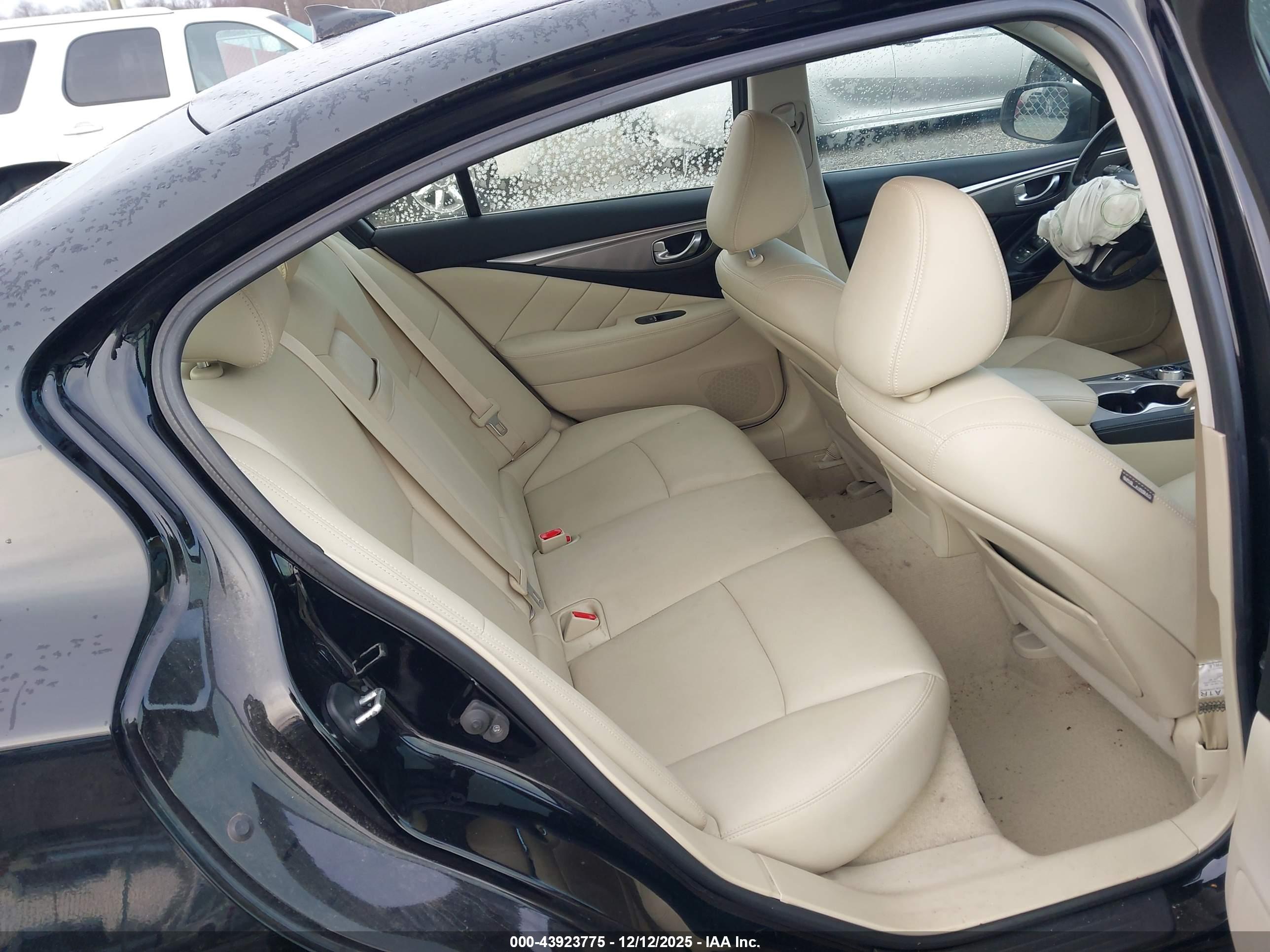 INFINITI Q50 image 8