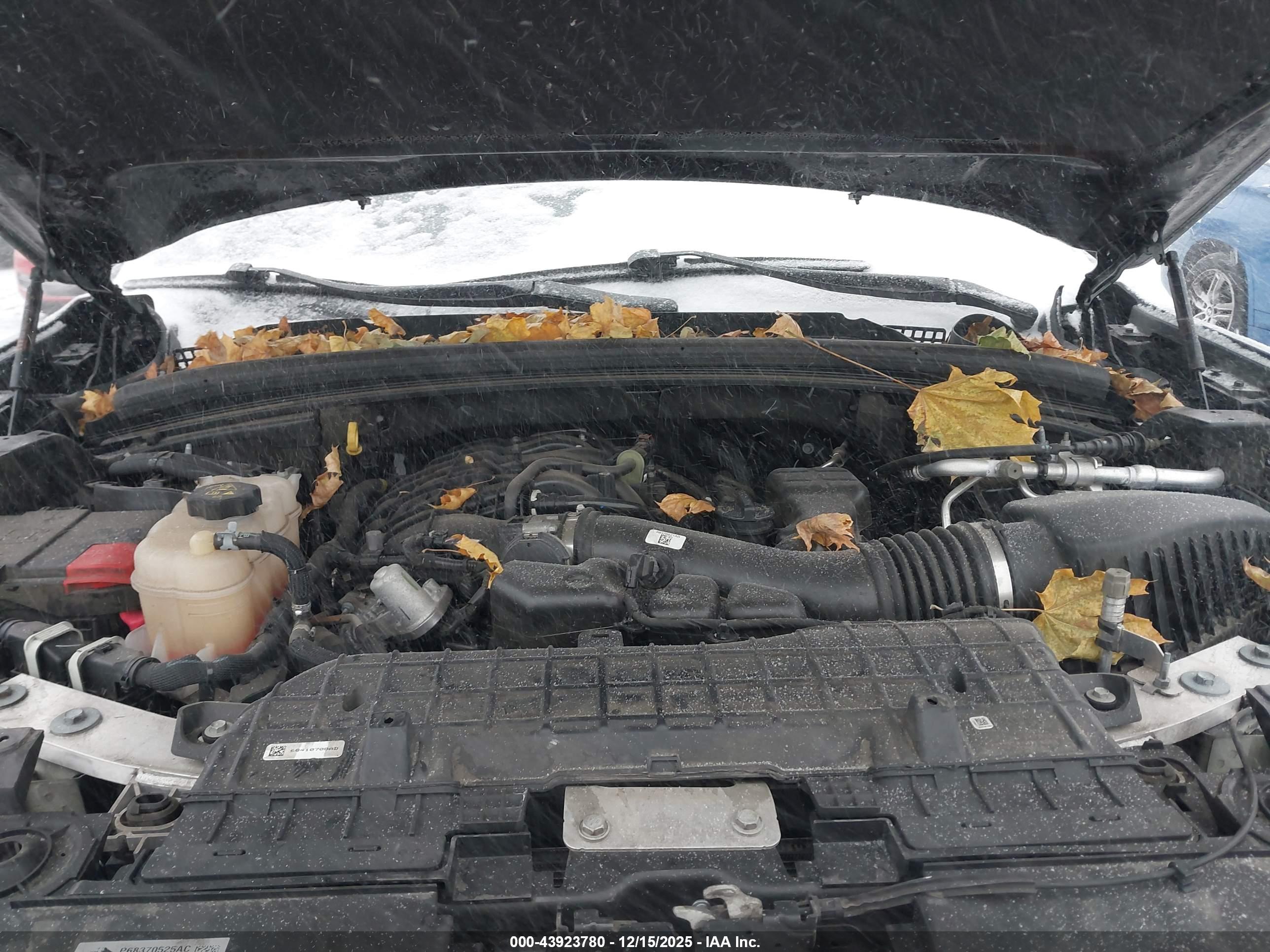 JEEP GRAND image 10