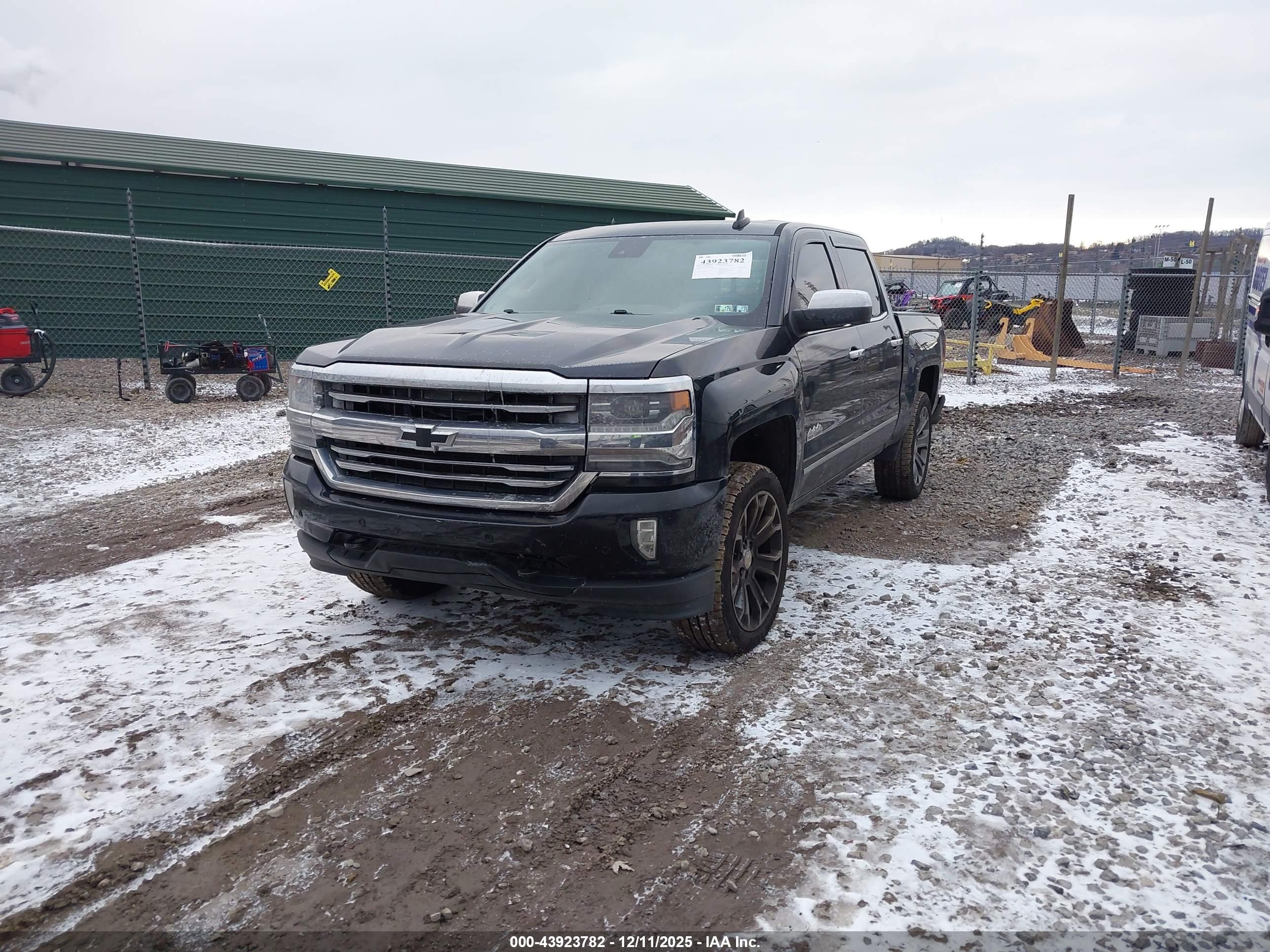 CHEVROLET SILVERADO image 2