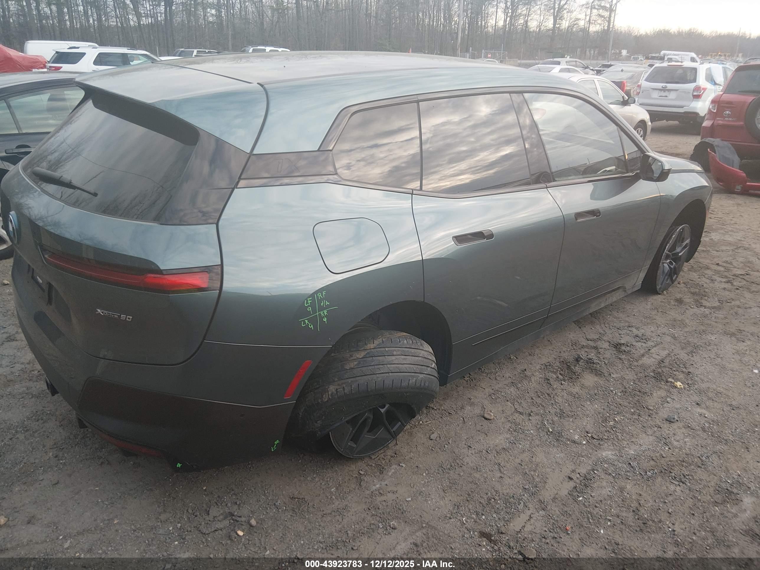 BMW IX image 4