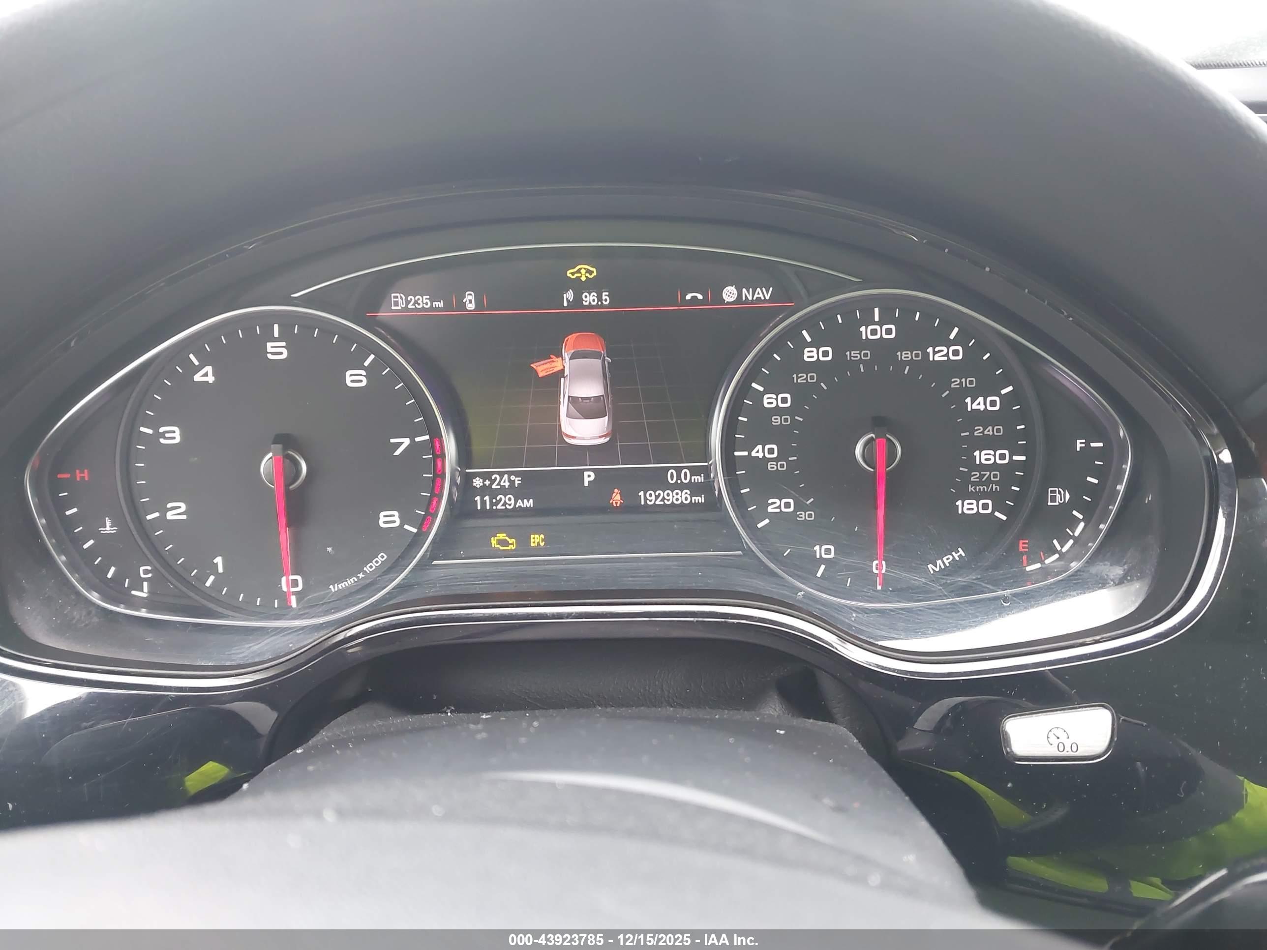 AUDI A8 image 7