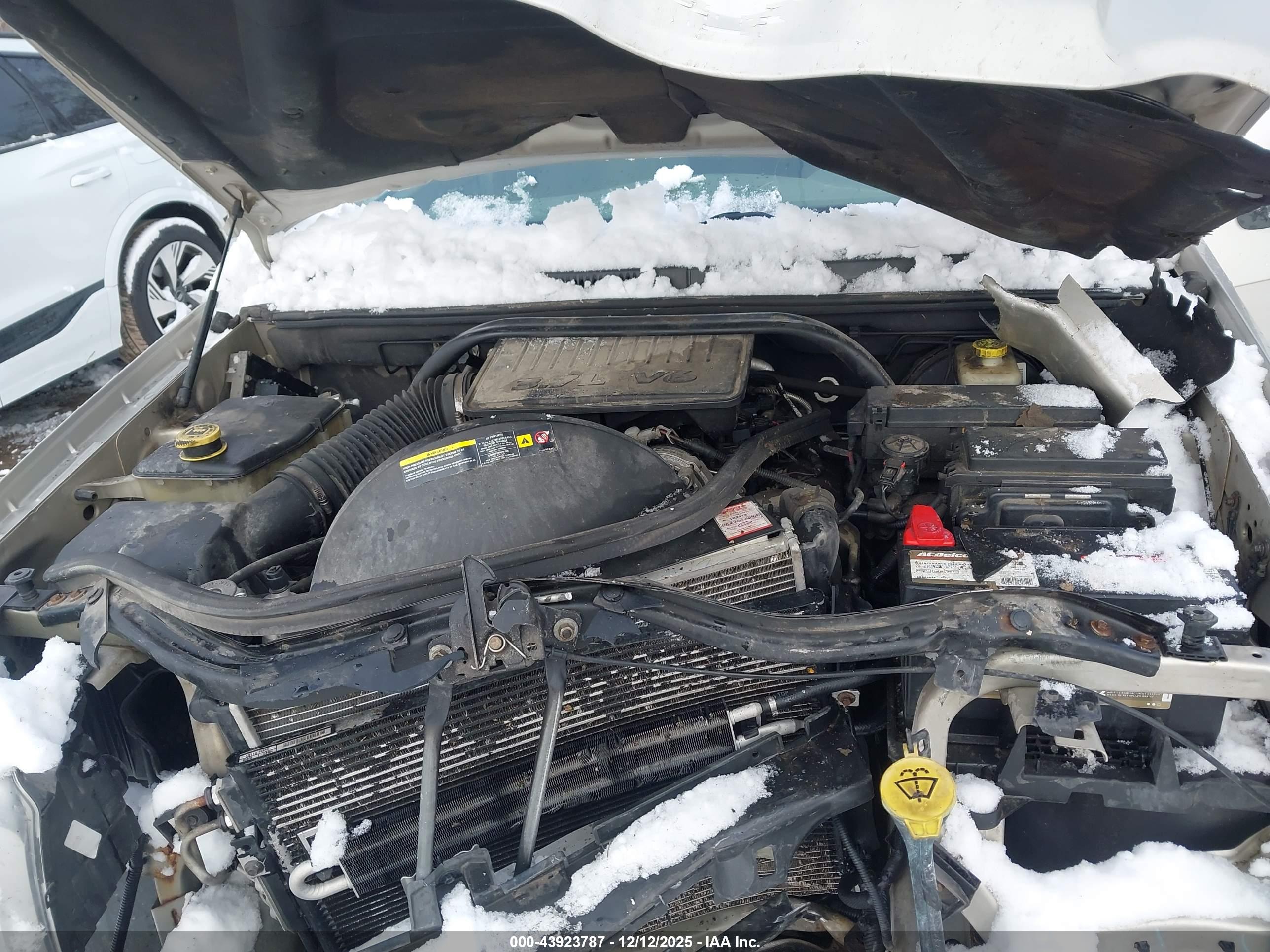 JEEP GRAND image 10