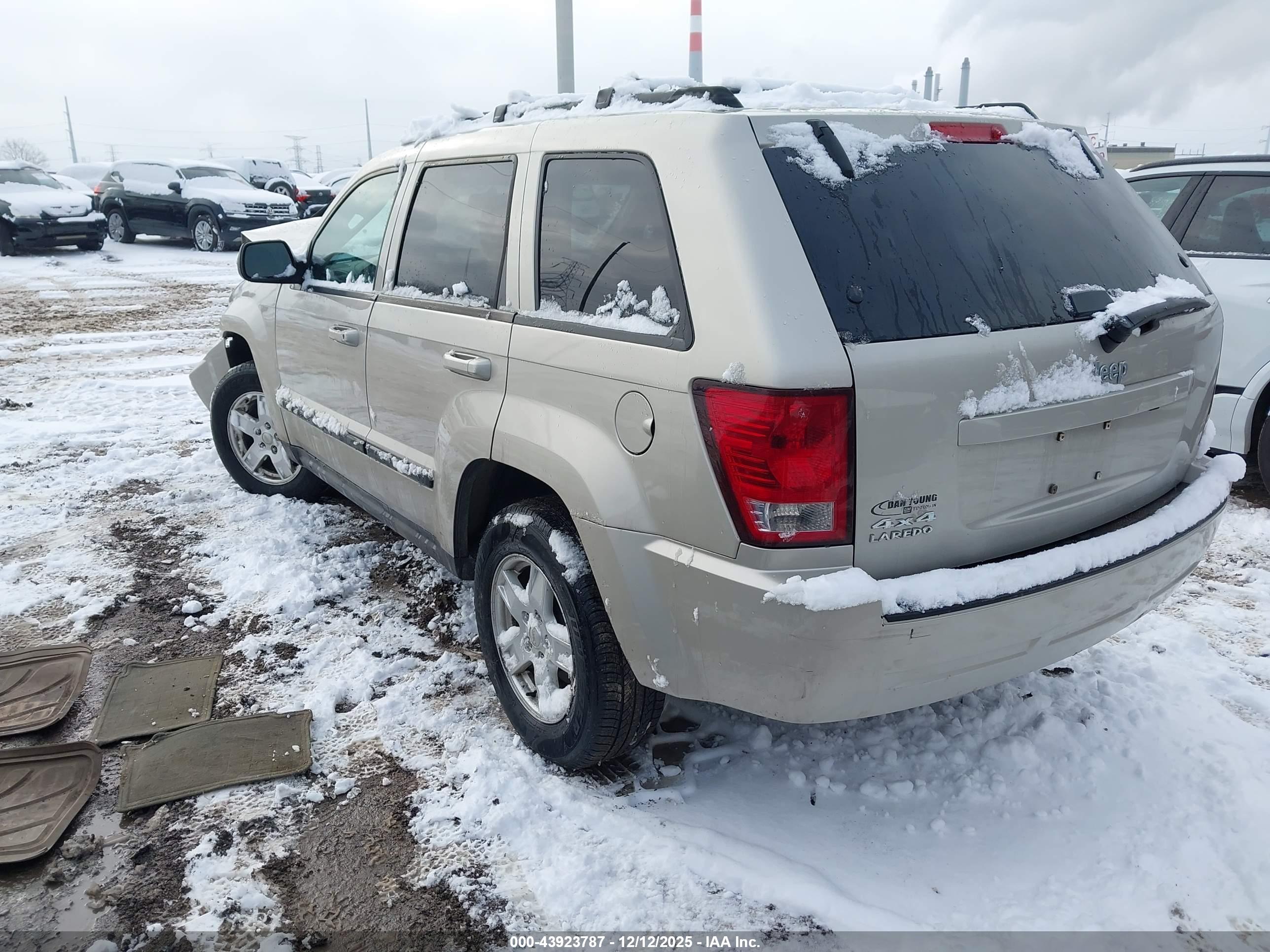 JEEP GRAND image 3