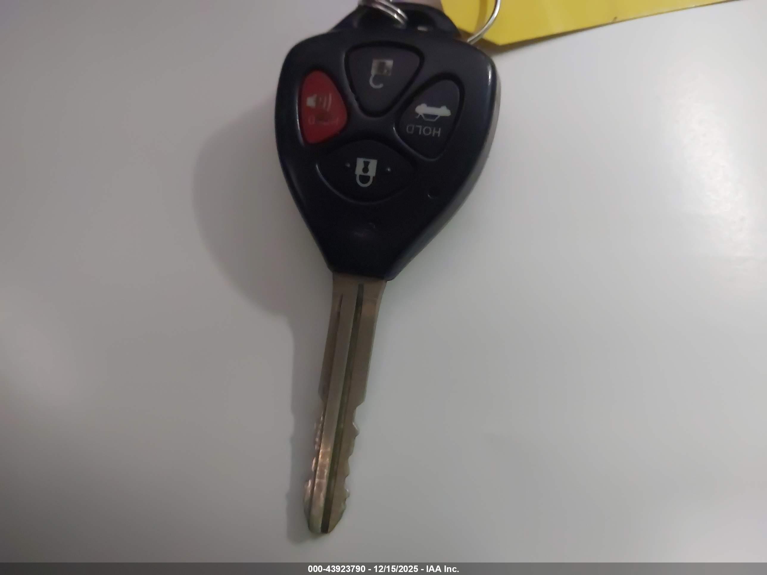 TOYOTA COROLLA image 11