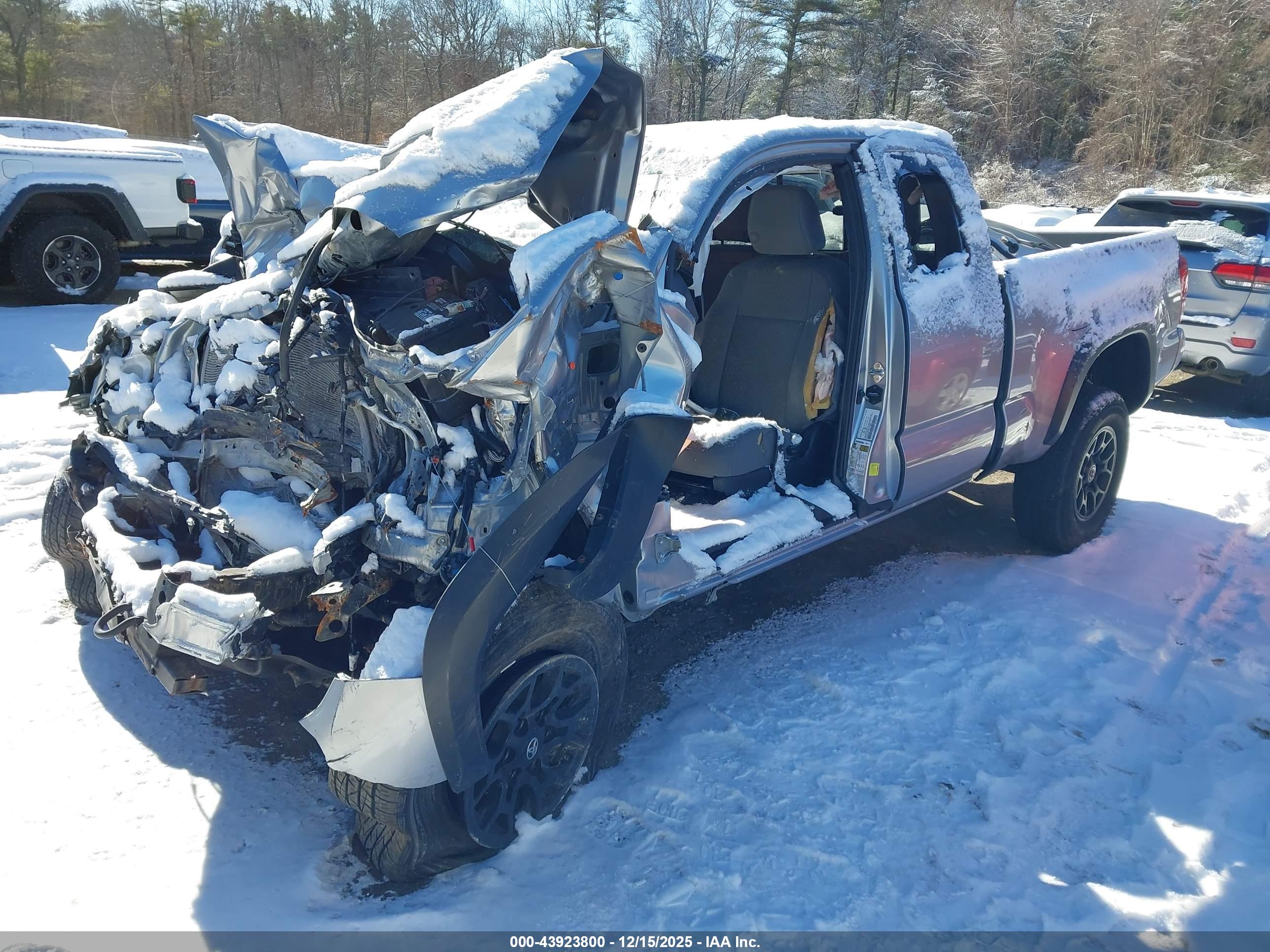 TOYOTA TACOMA image 2