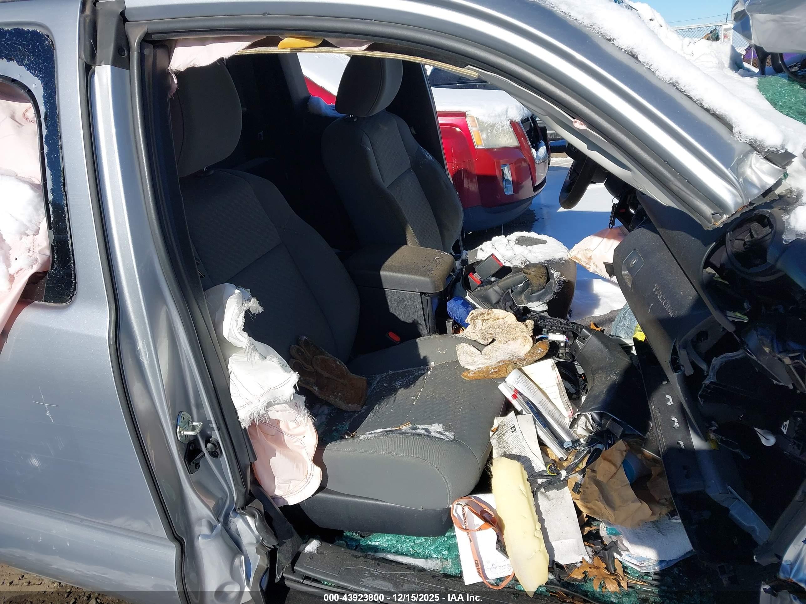 TOYOTA TACOMA image 5