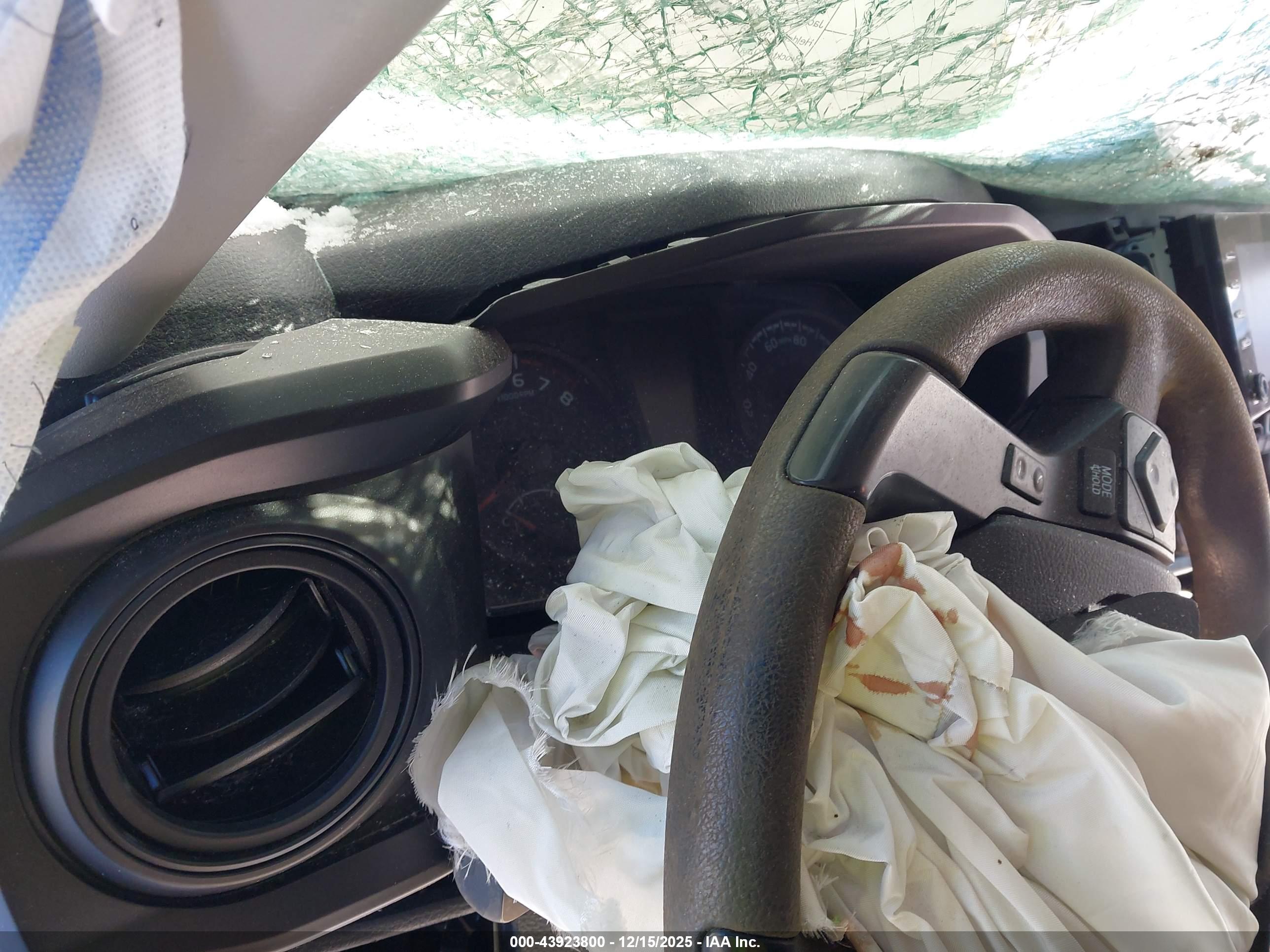 TOYOTA TACOMA image 7