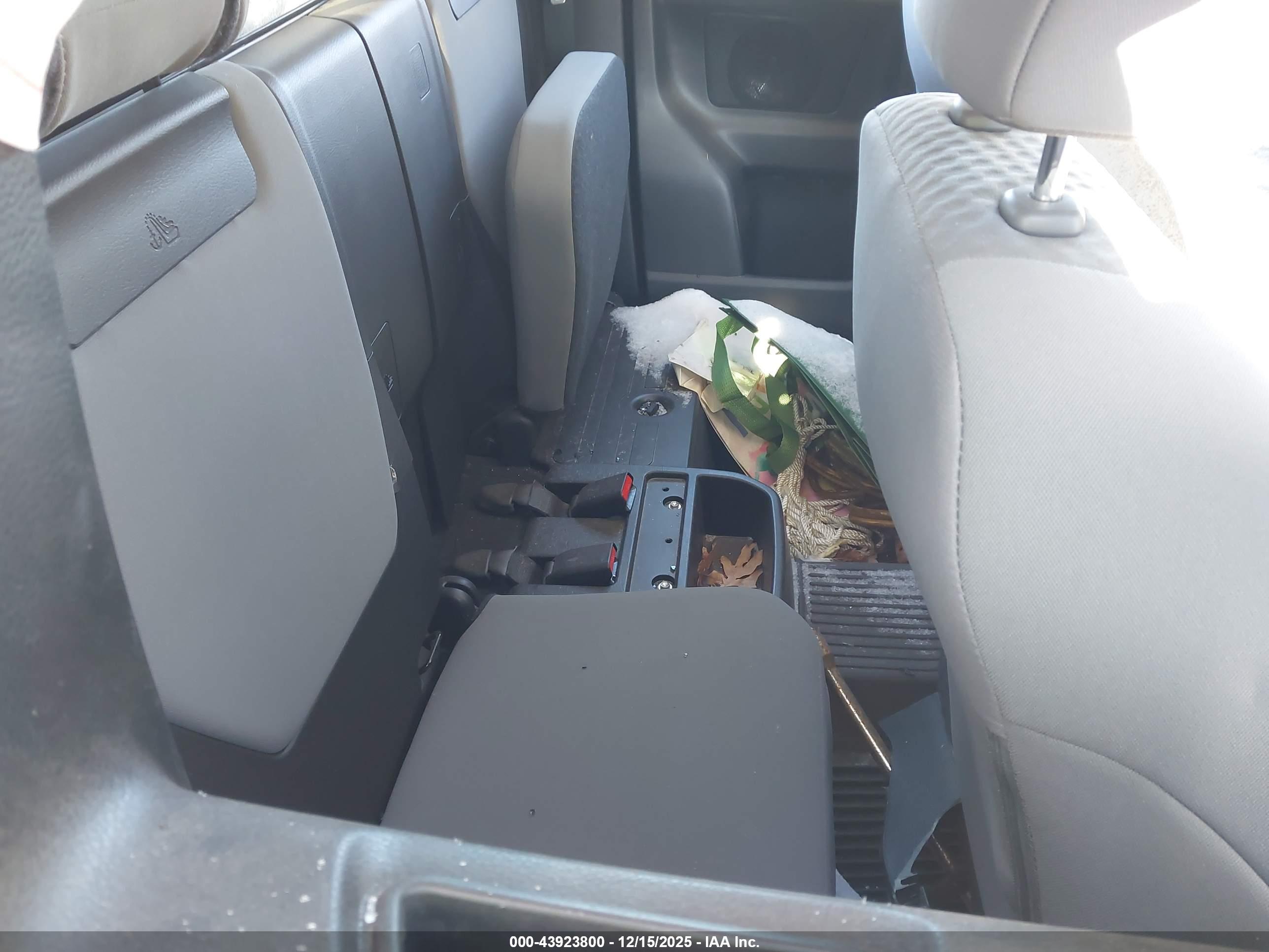 TOYOTA TACOMA image 8