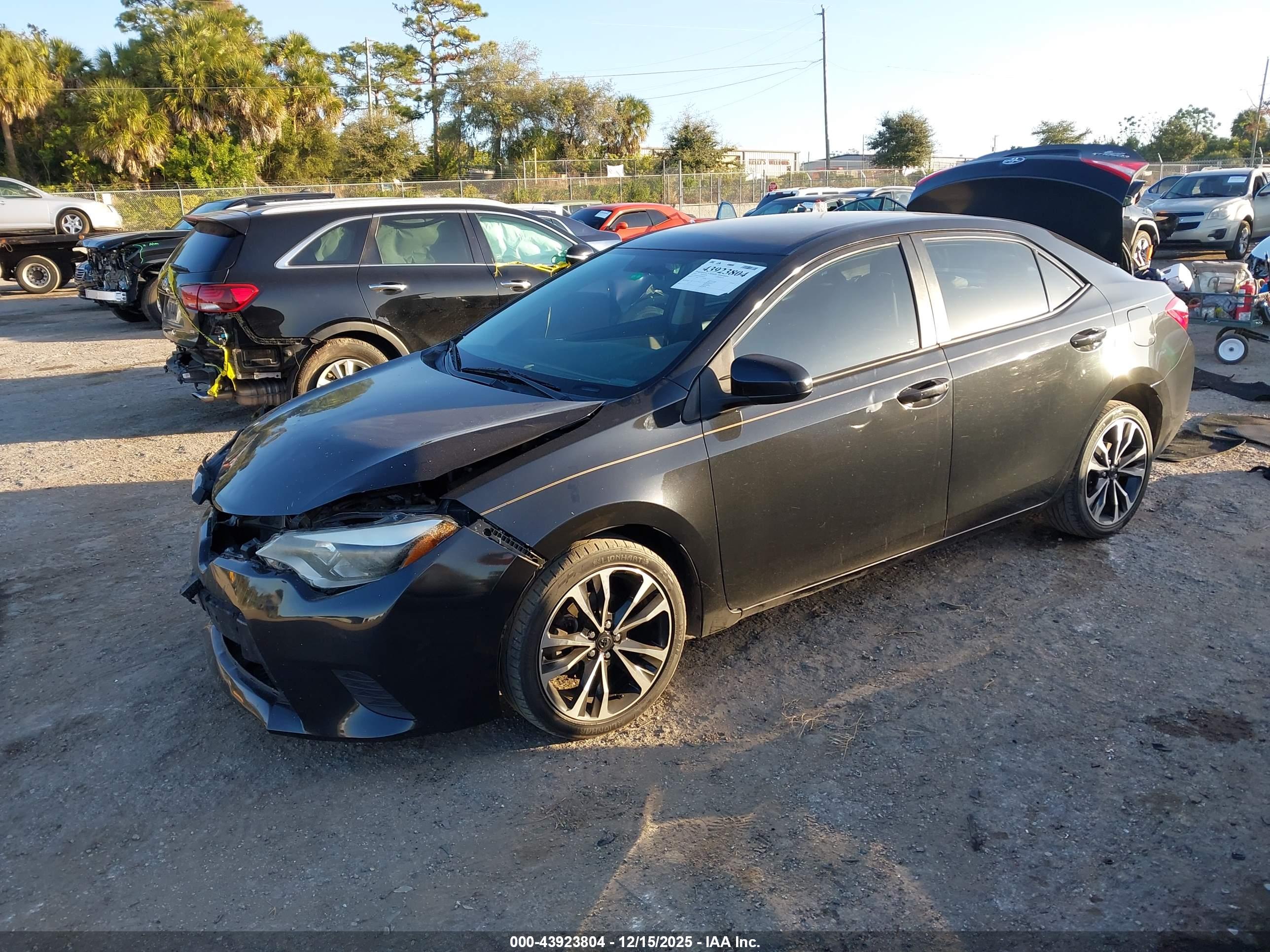 TOYOTA COROLLA image 2