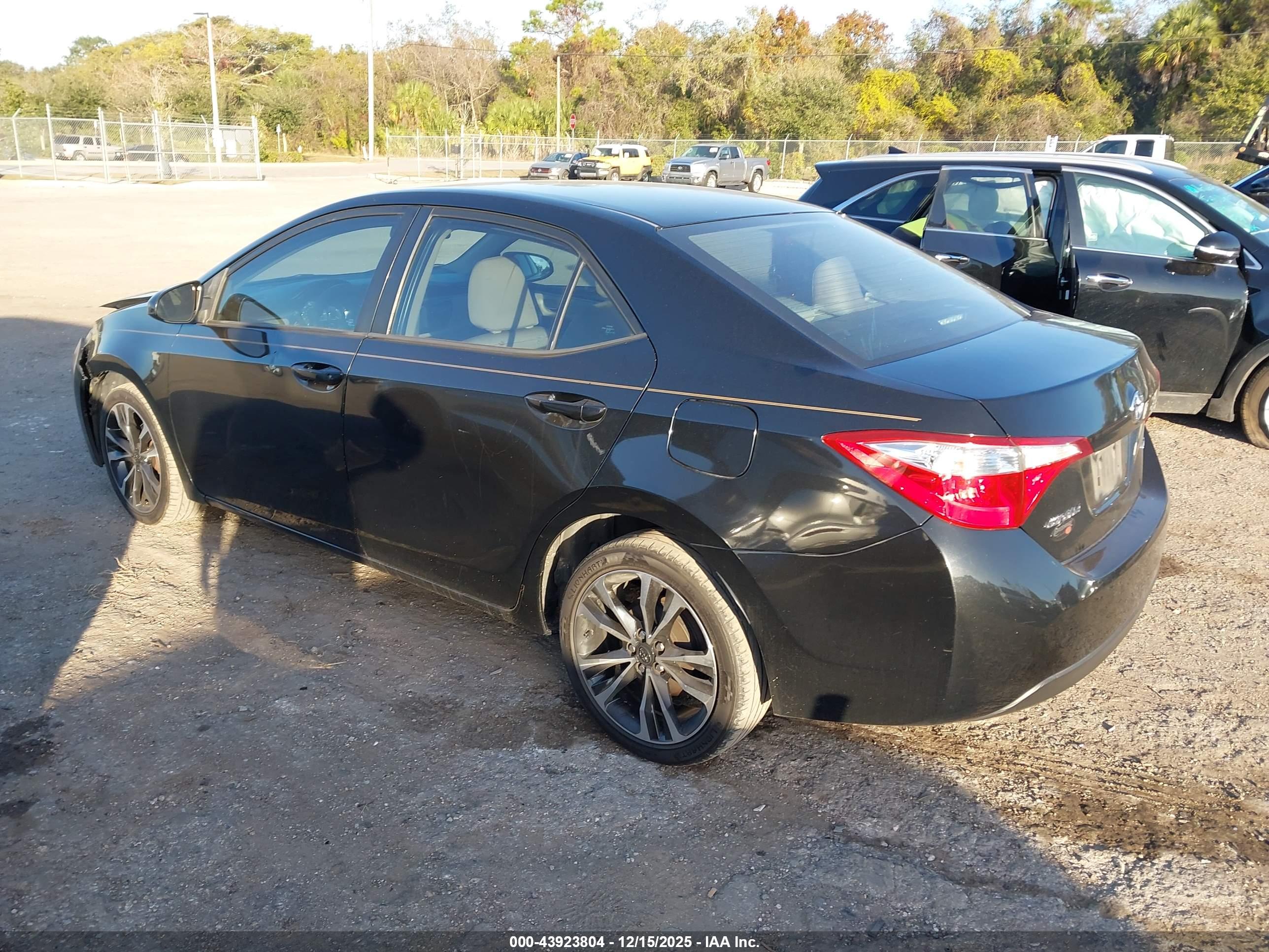 TOYOTA COROLLA image 3