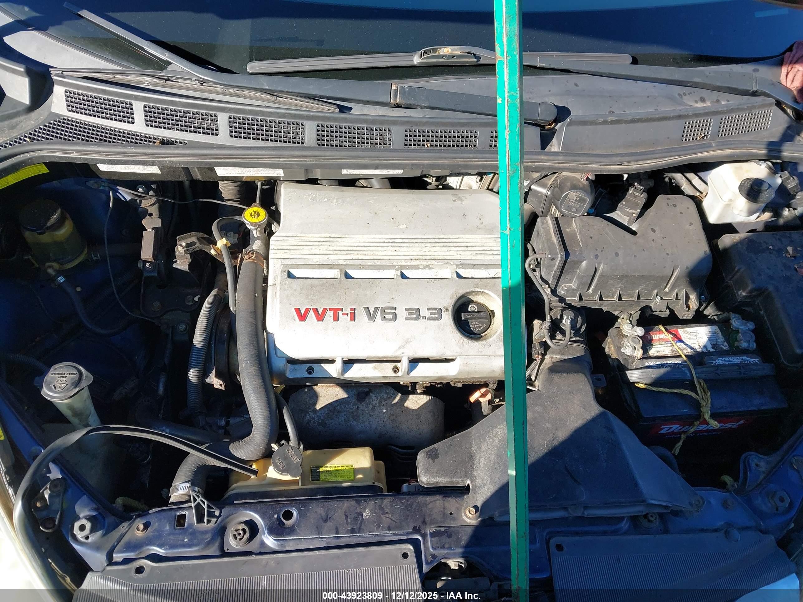 TOYOTA SIENNA image 10