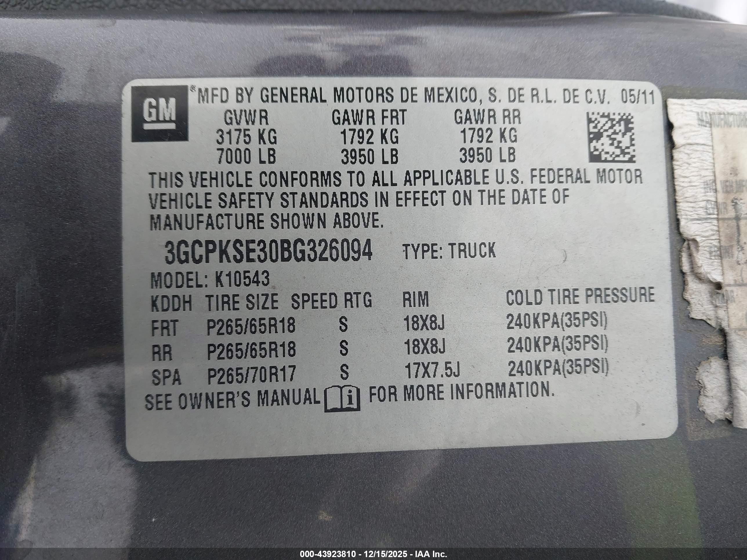 CHEVROLET SILVERADO image 9