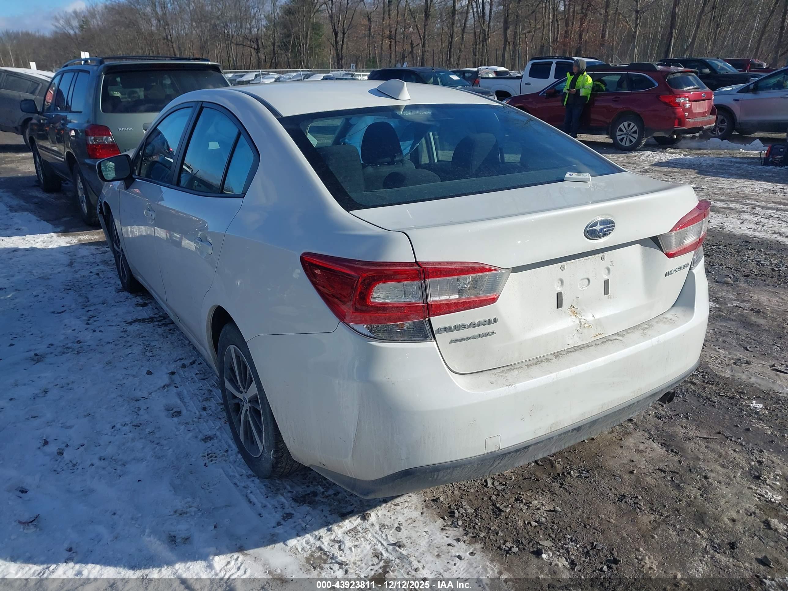 SUBARU IMPREZA image 3