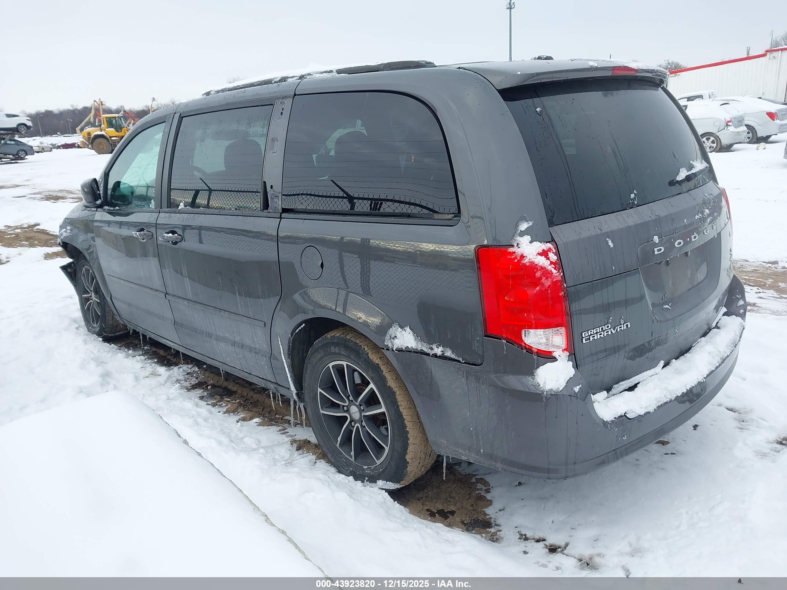 DODGE GRAND image 3