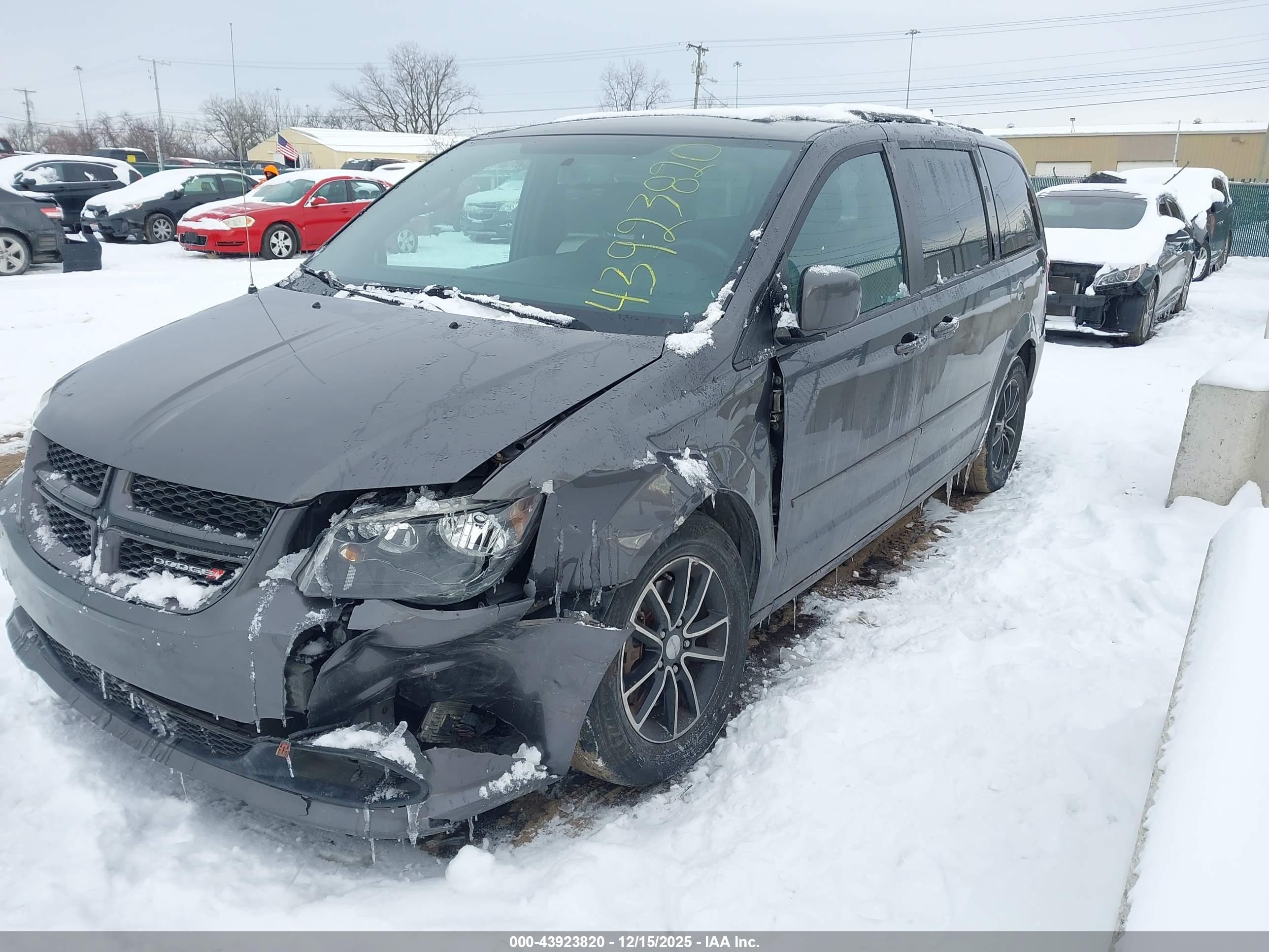 DODGE GRAND image 6