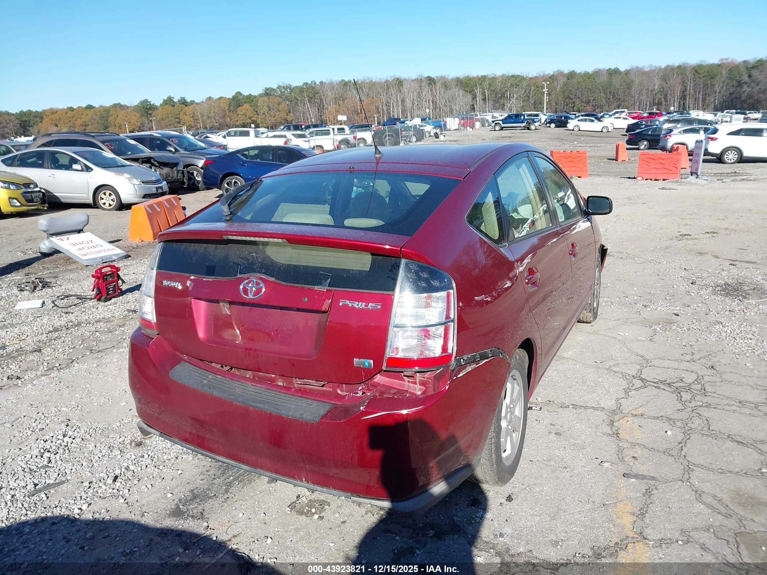 TOYOTA PRIUS image 4