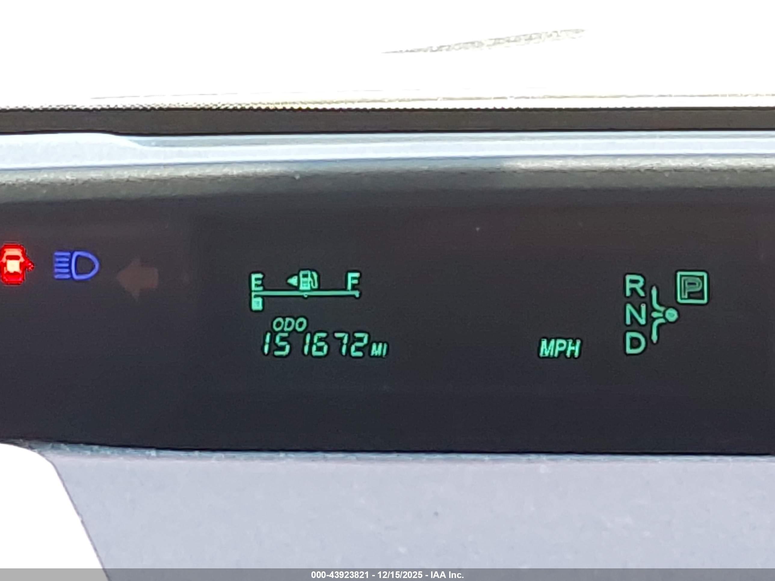 TOYOTA PRIUS image 7