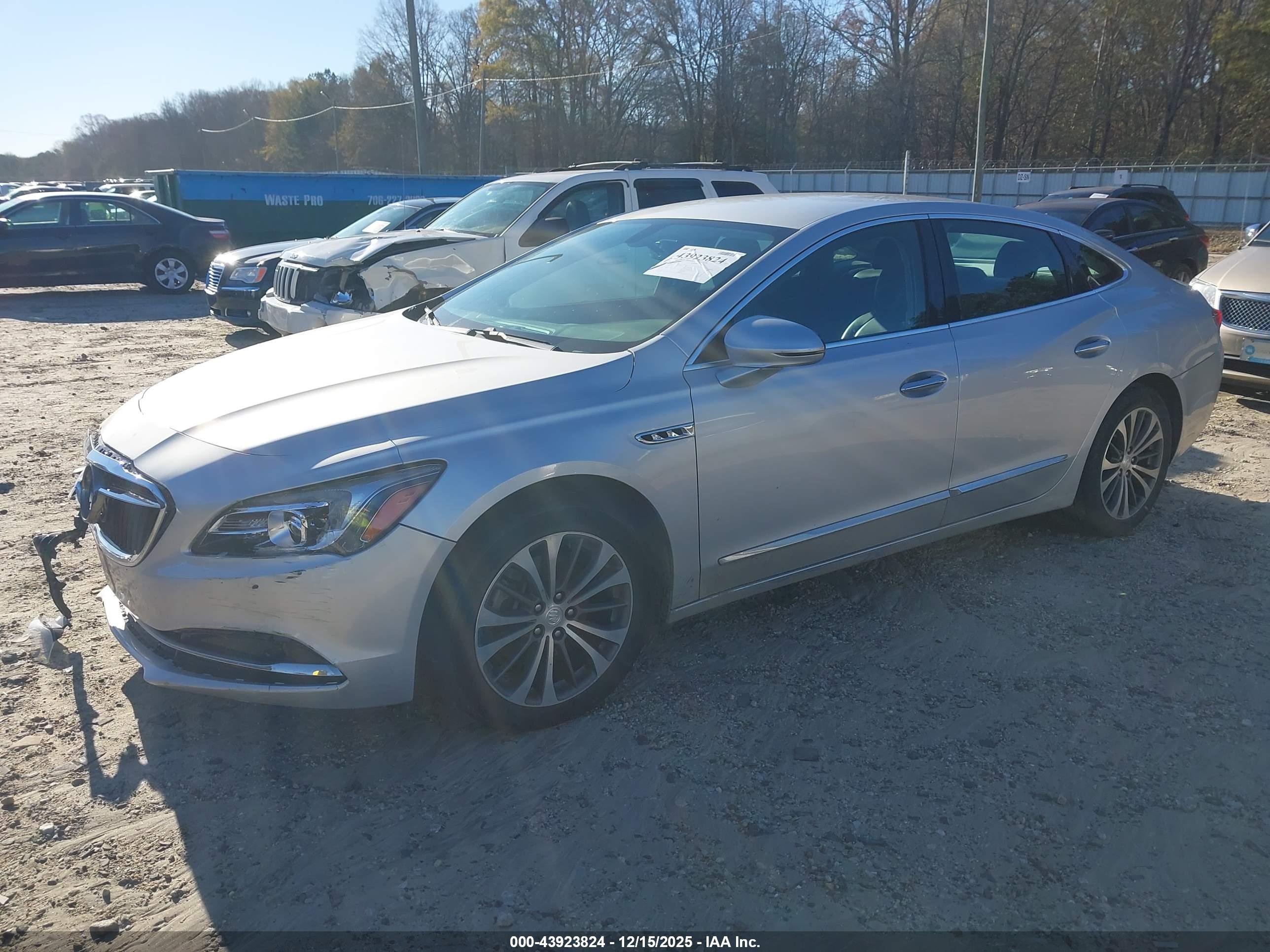 BUICK LACROSSE image 2