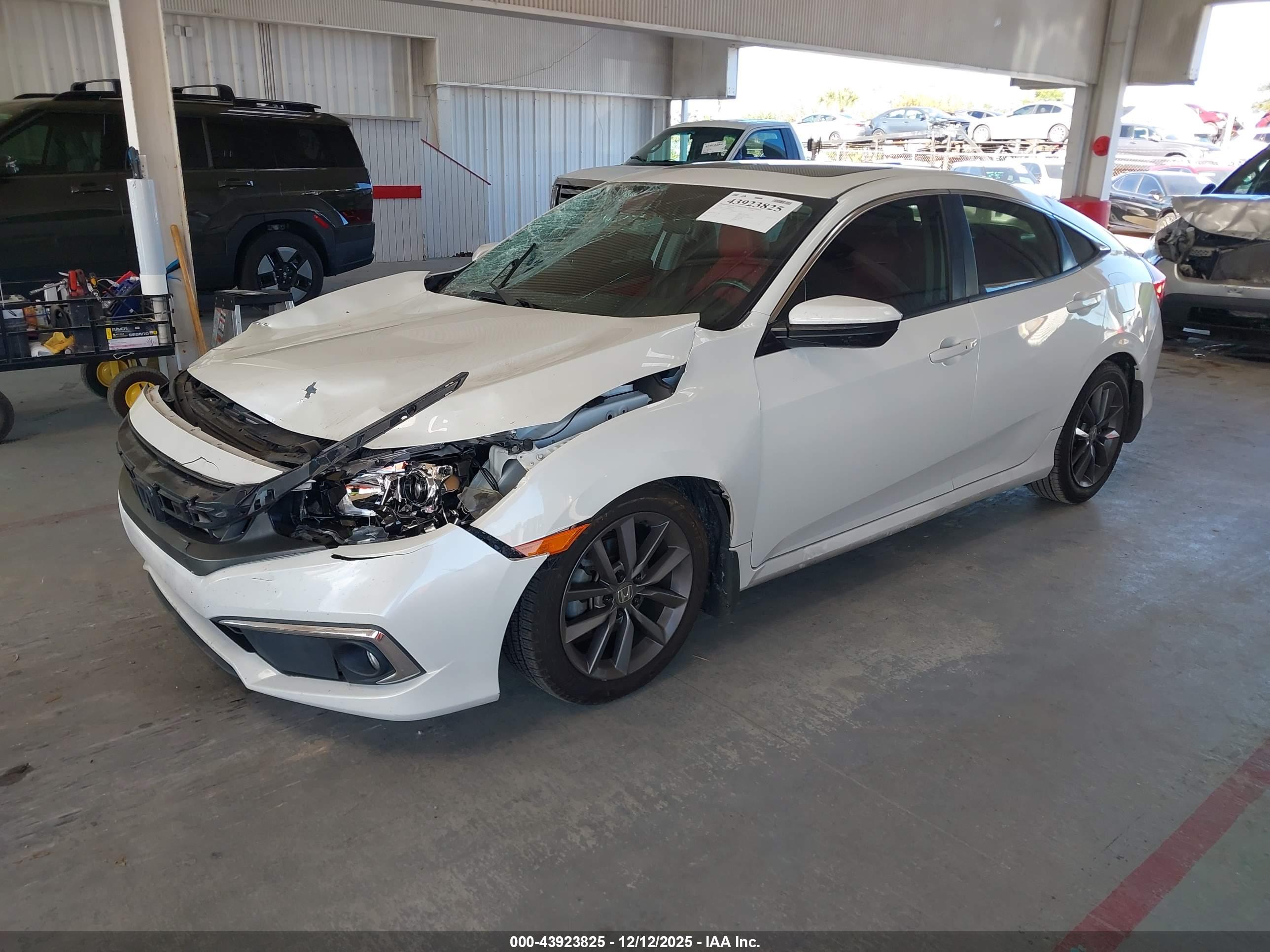HONDA CIVIC image 2