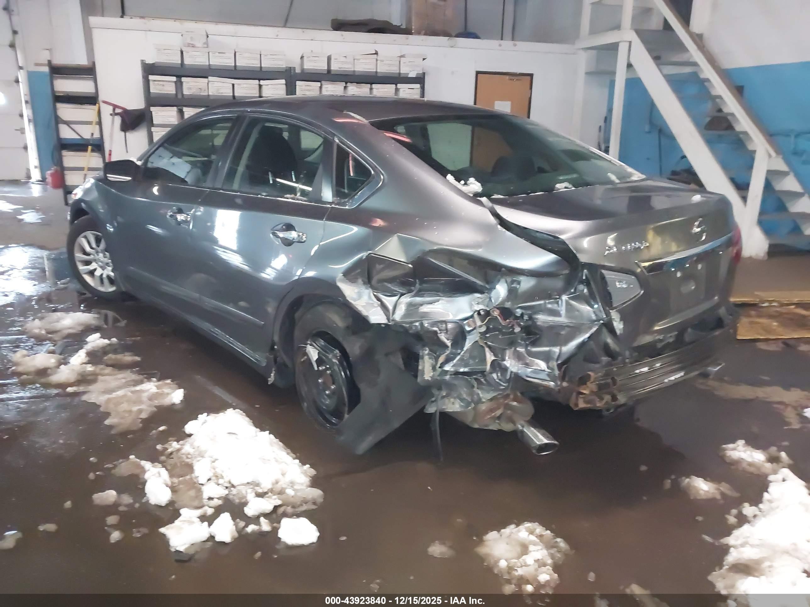 NISSAN ALTIMA image 3