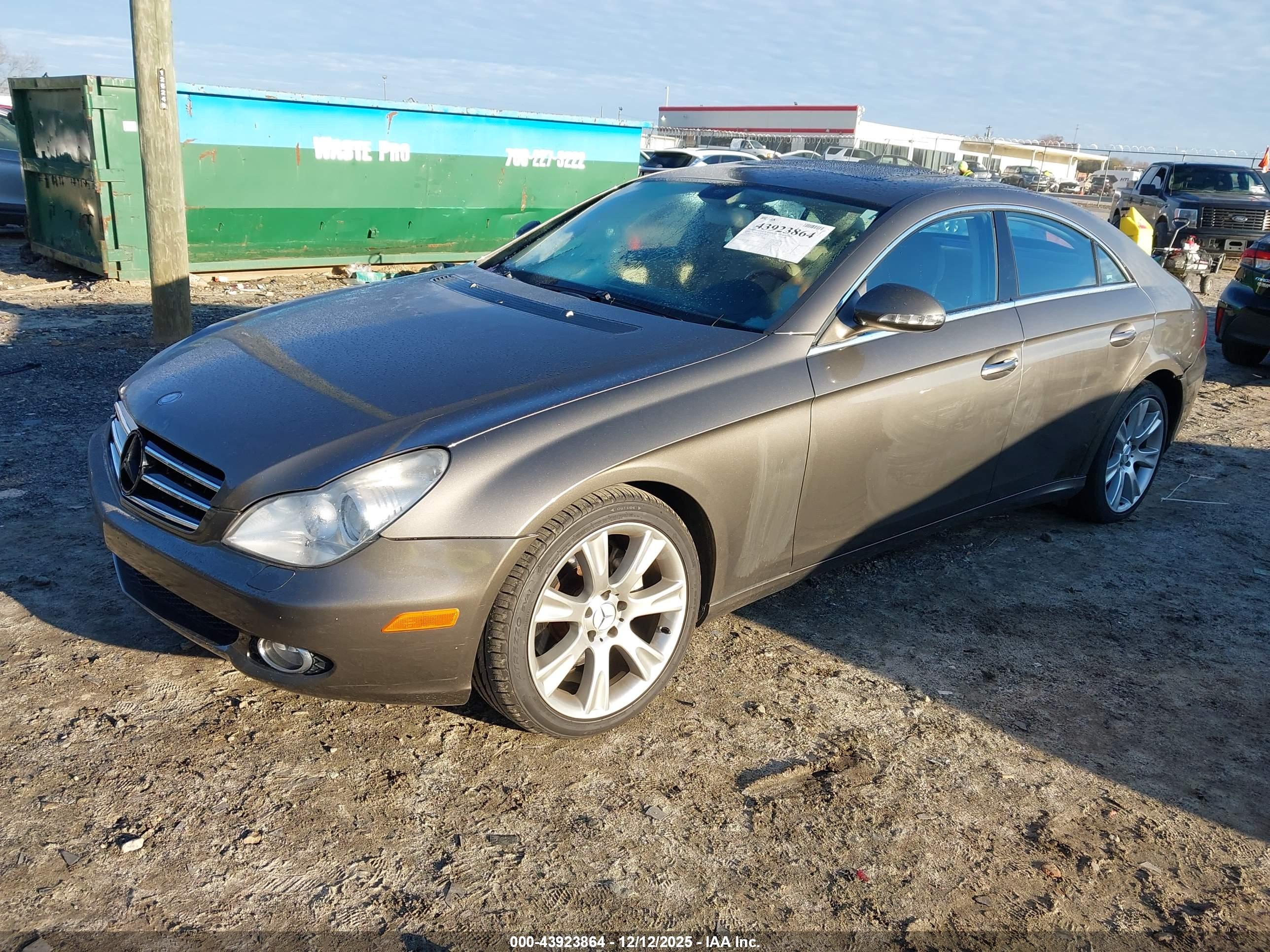 MERCEDES-BENZ CLS image 2