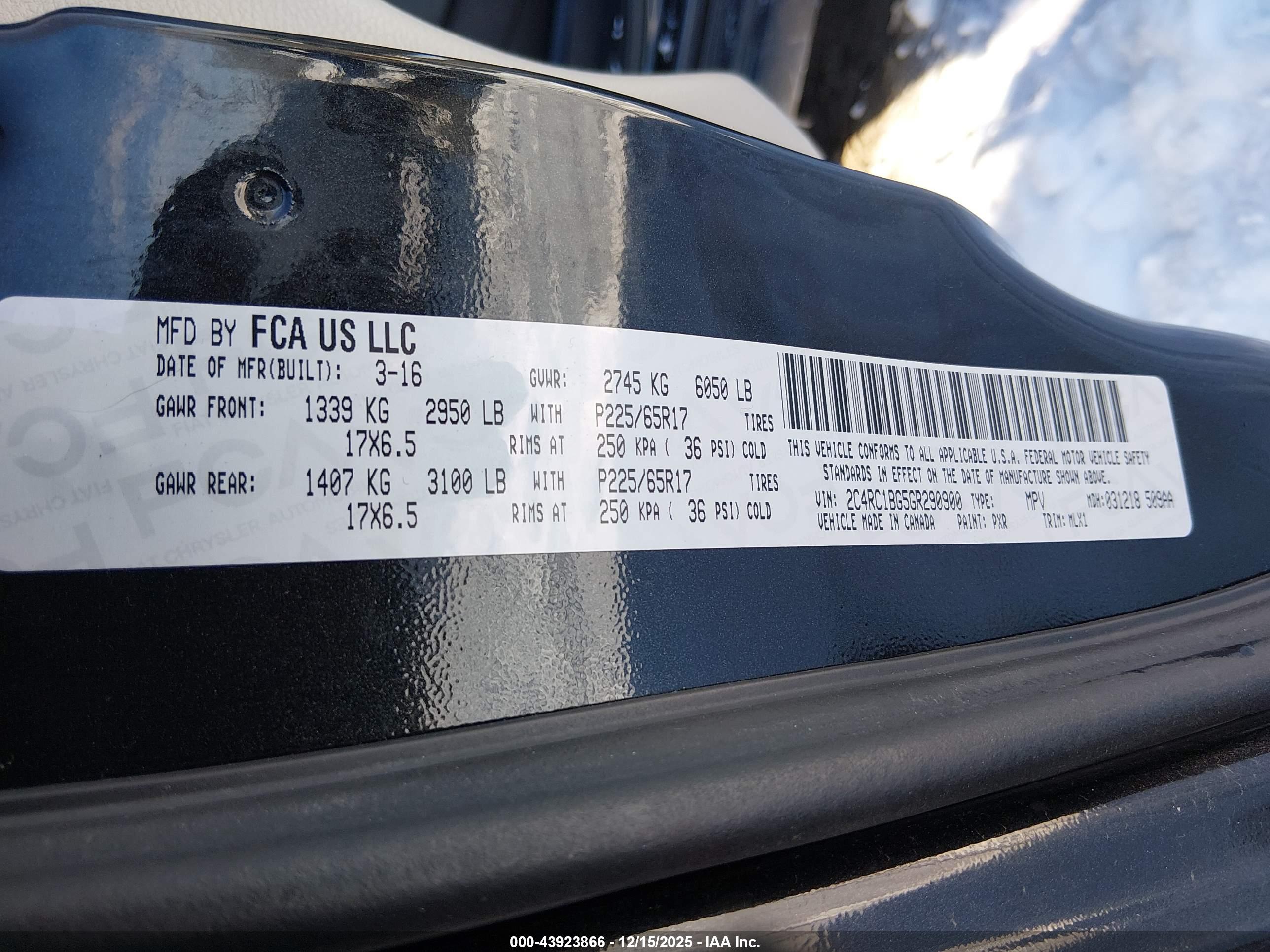 CHRYSLER TOWN image 9