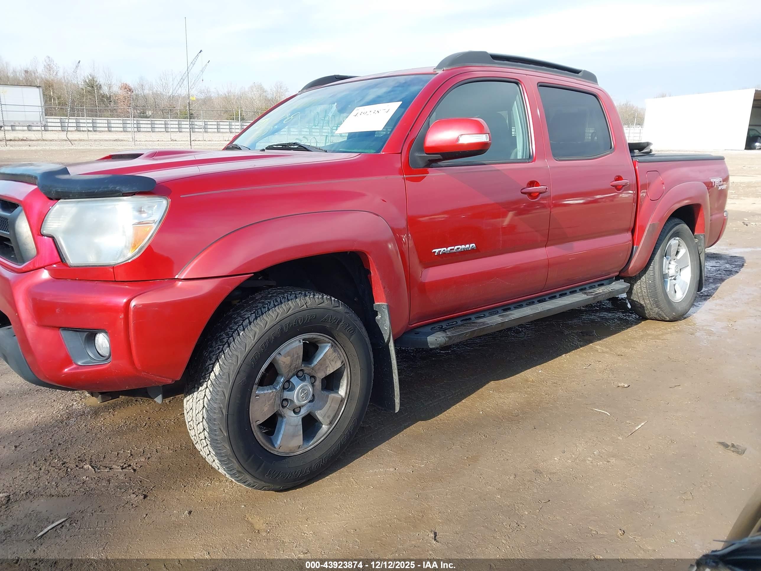TOYOTA TACOMA image 2