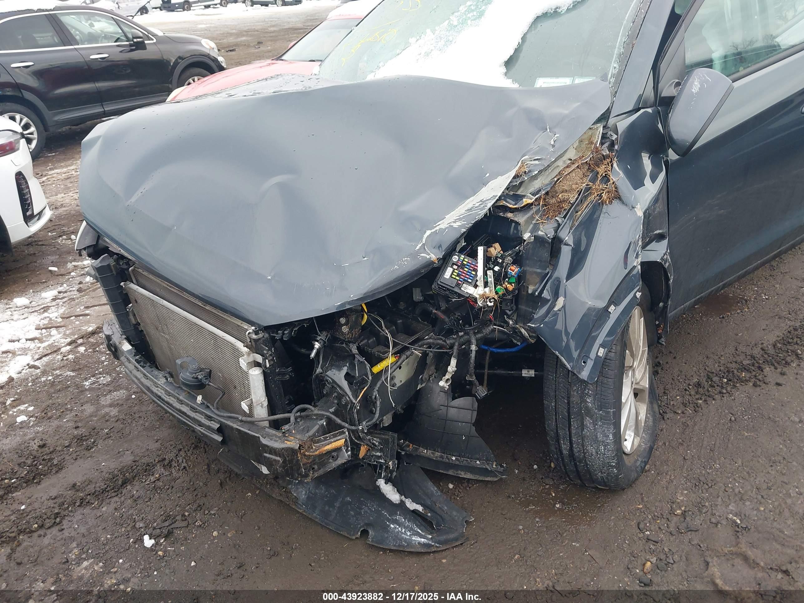 HYUNDAI TUCSON image 6