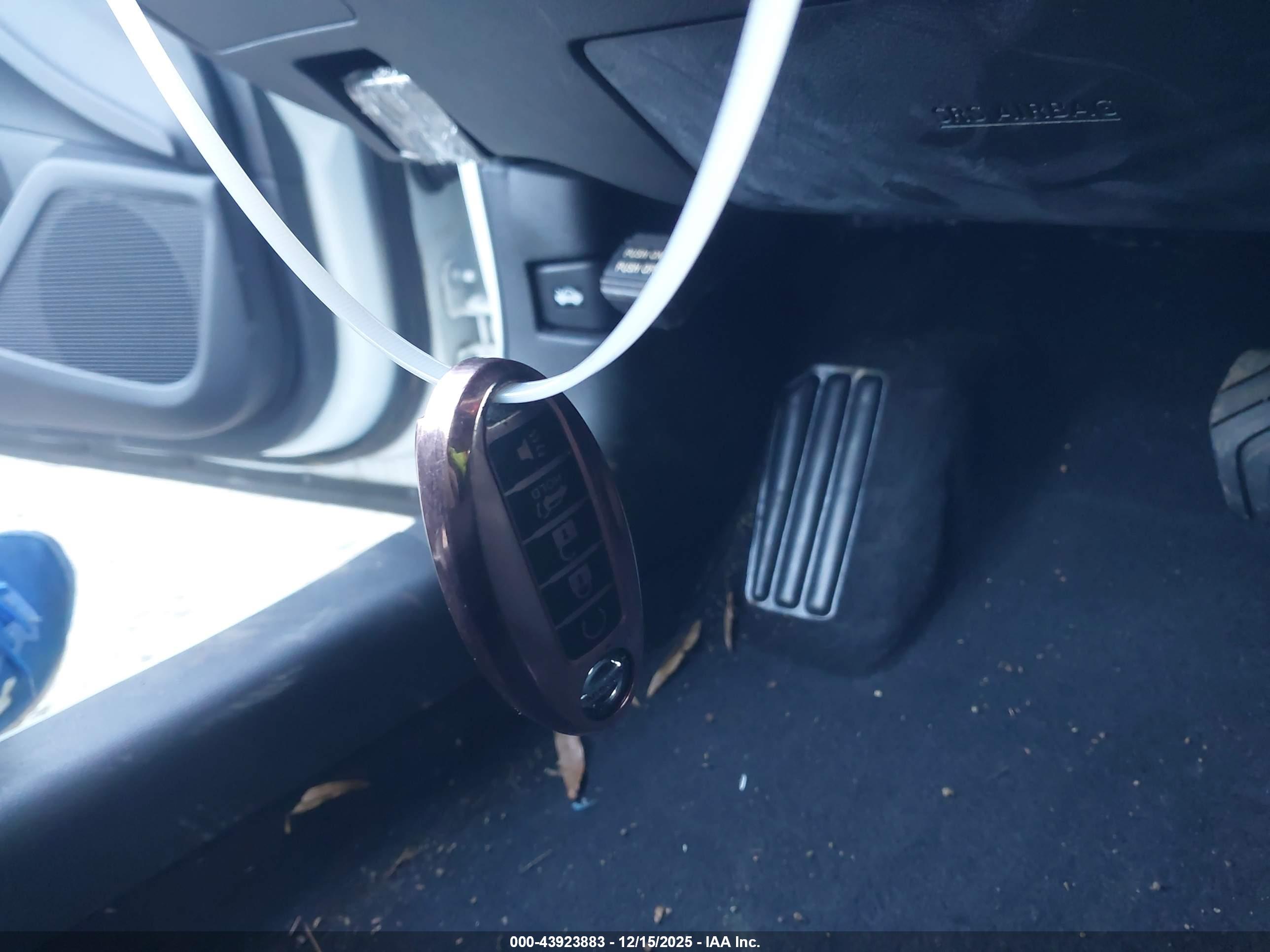 NISSAN ALTIMA image 11