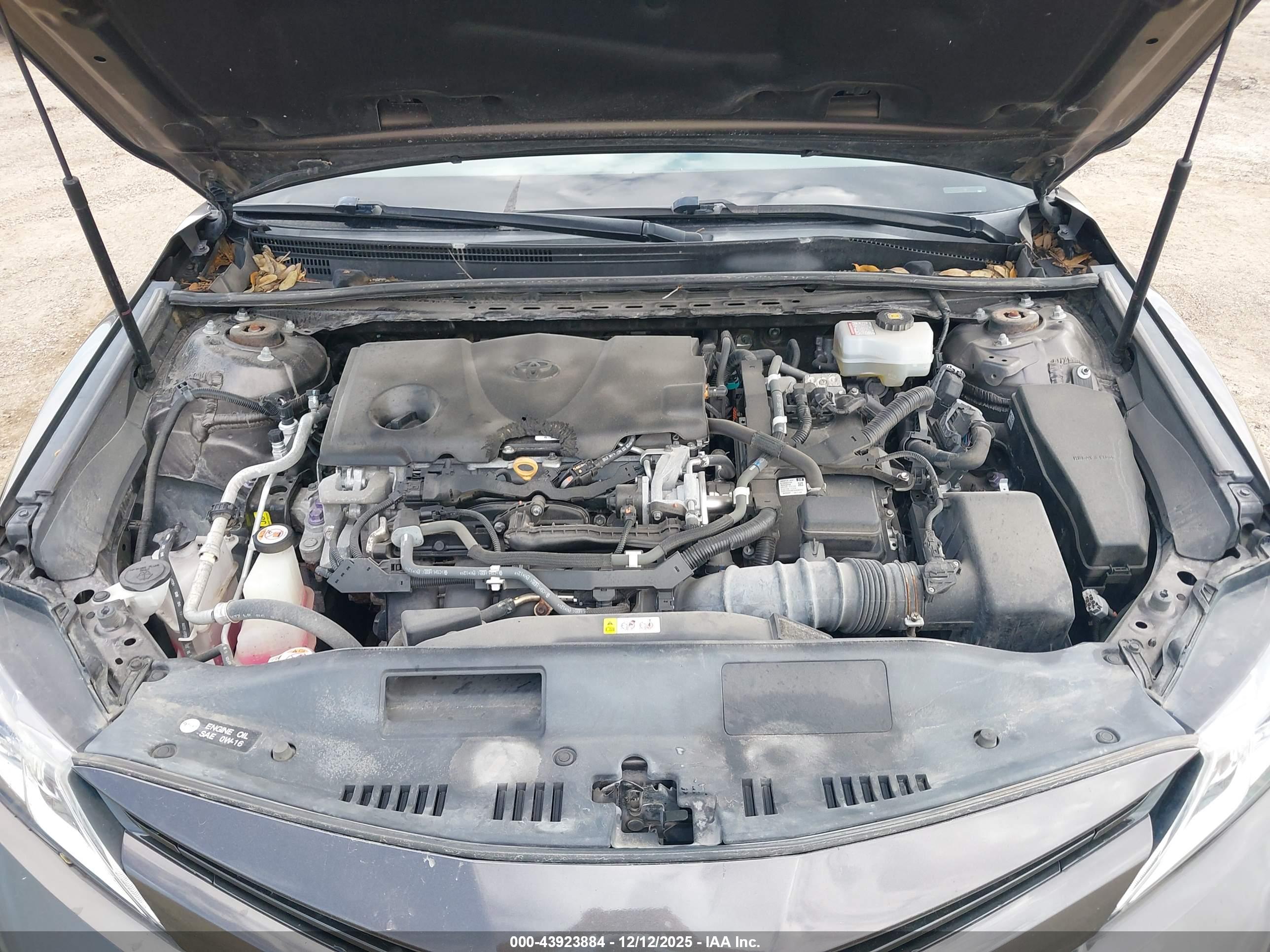 TOYOTA CAMRY image 10