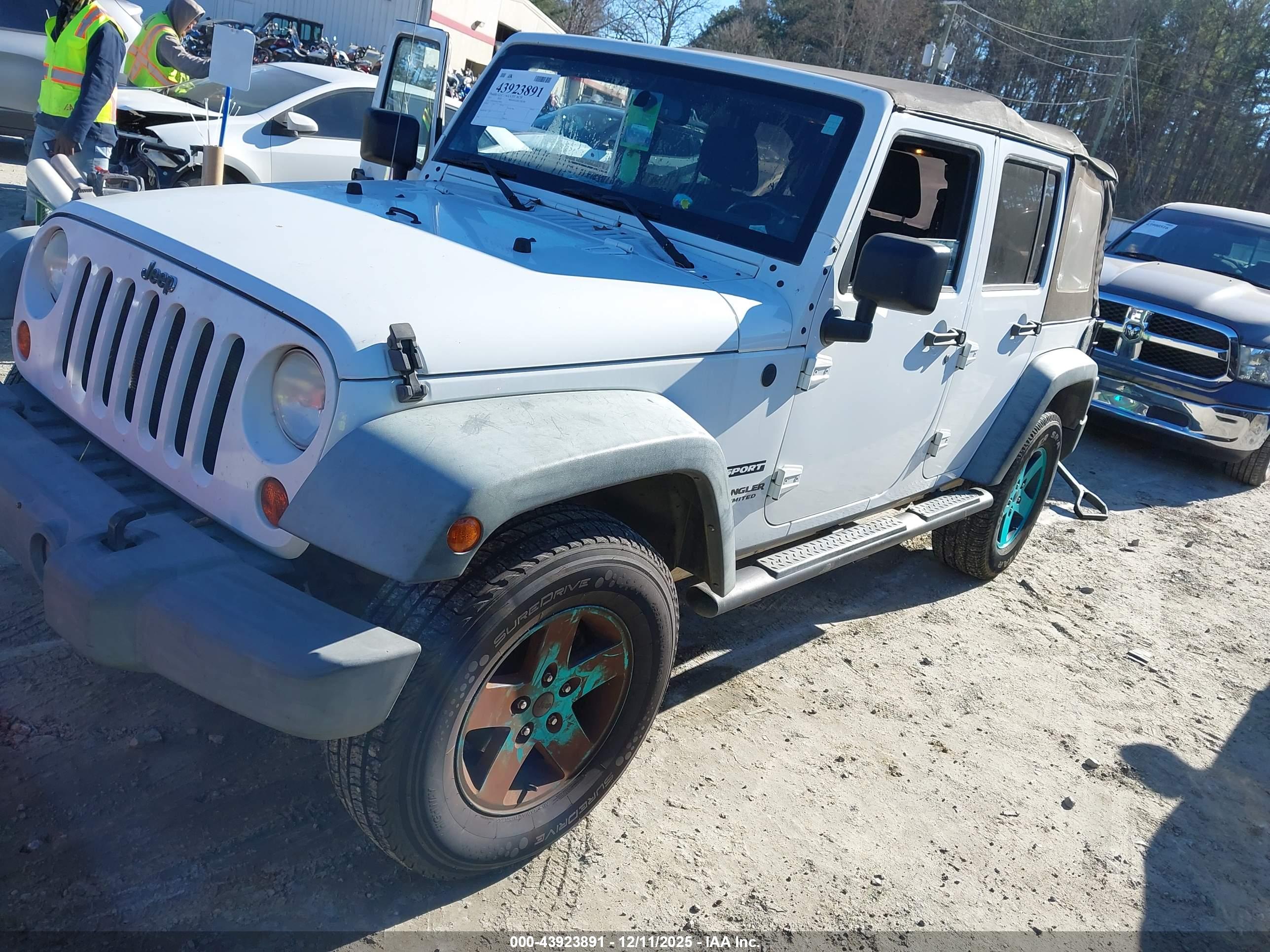 JEEP WRANGLER image 2
