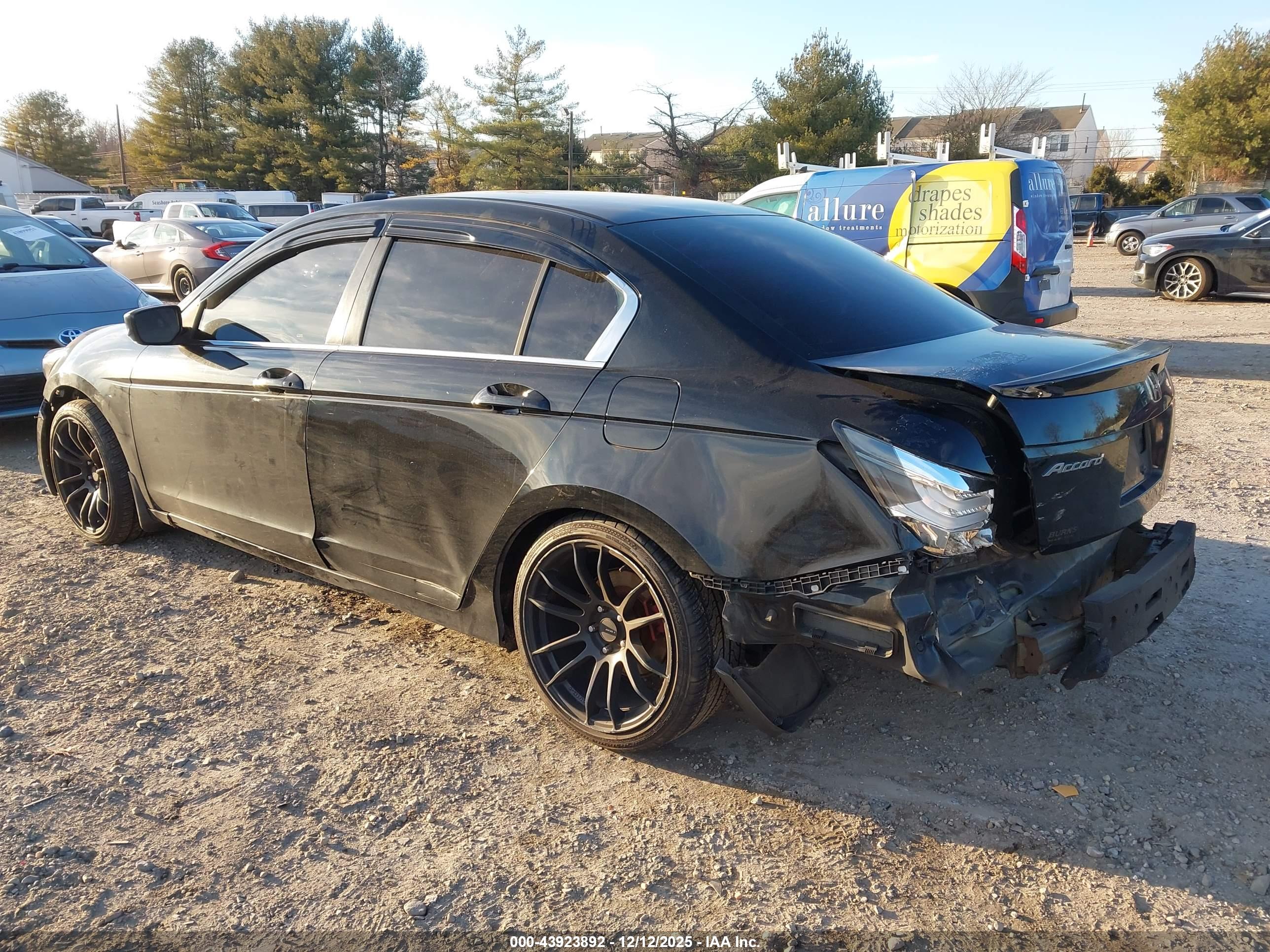 HONDA ACCORD image 3
