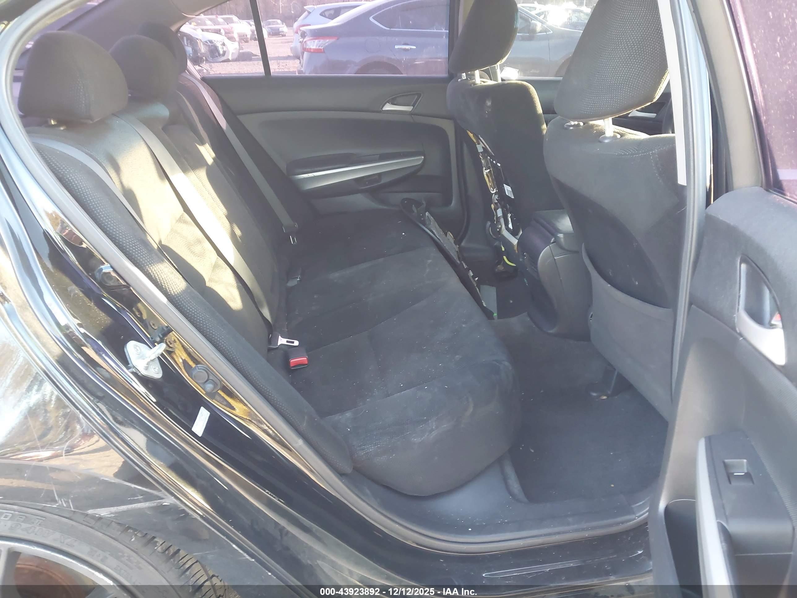HONDA ACCORD image 8