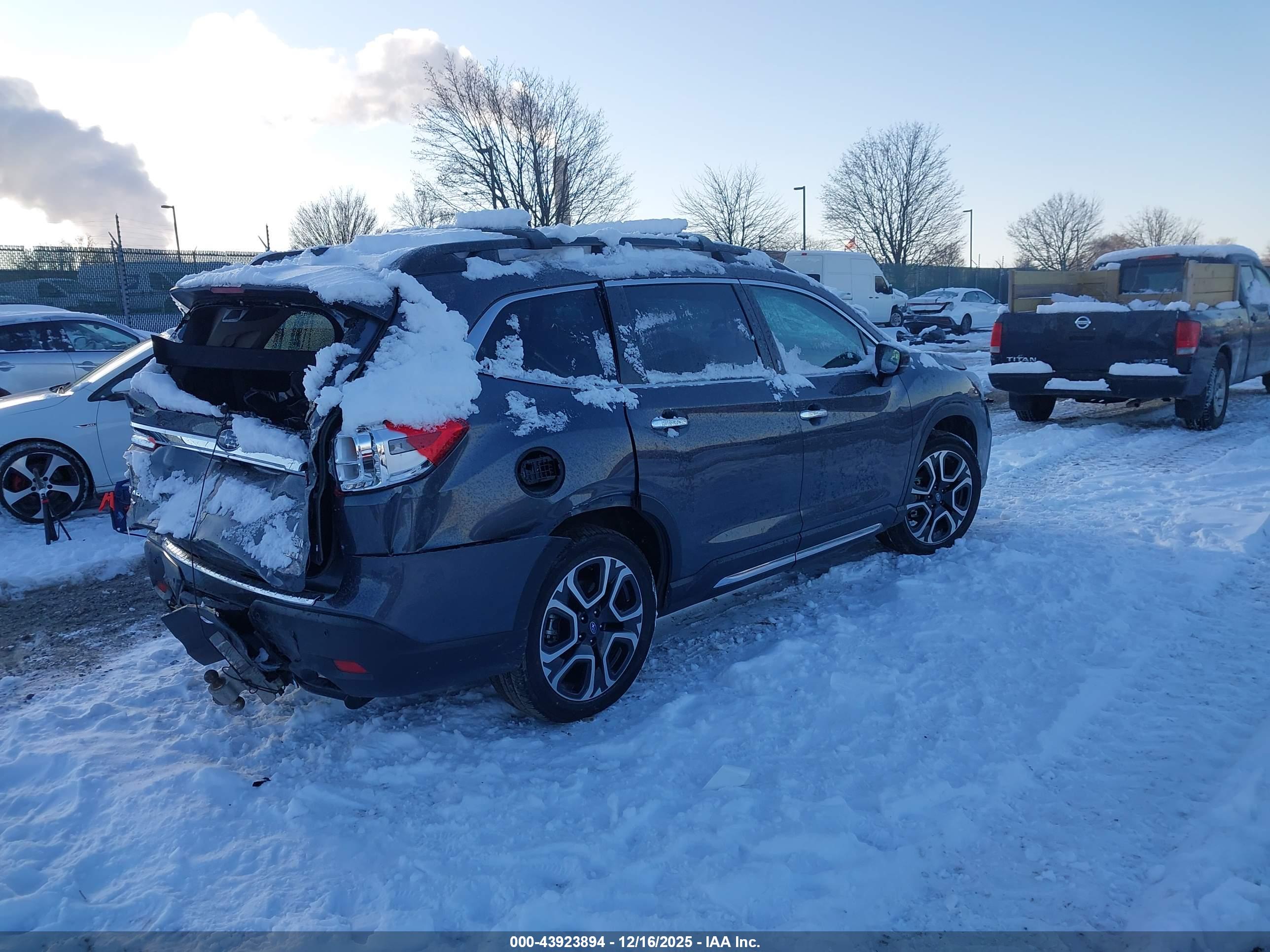 SUBARU ASCENT image 4