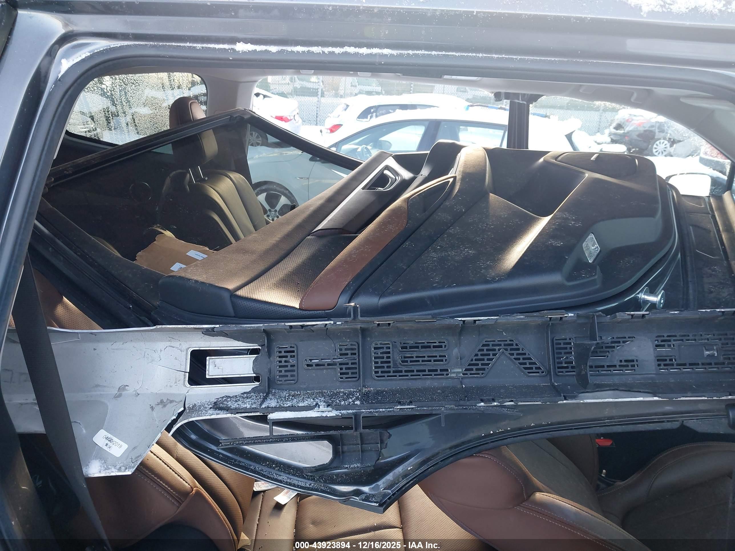 SUBARU ASCENT image 8