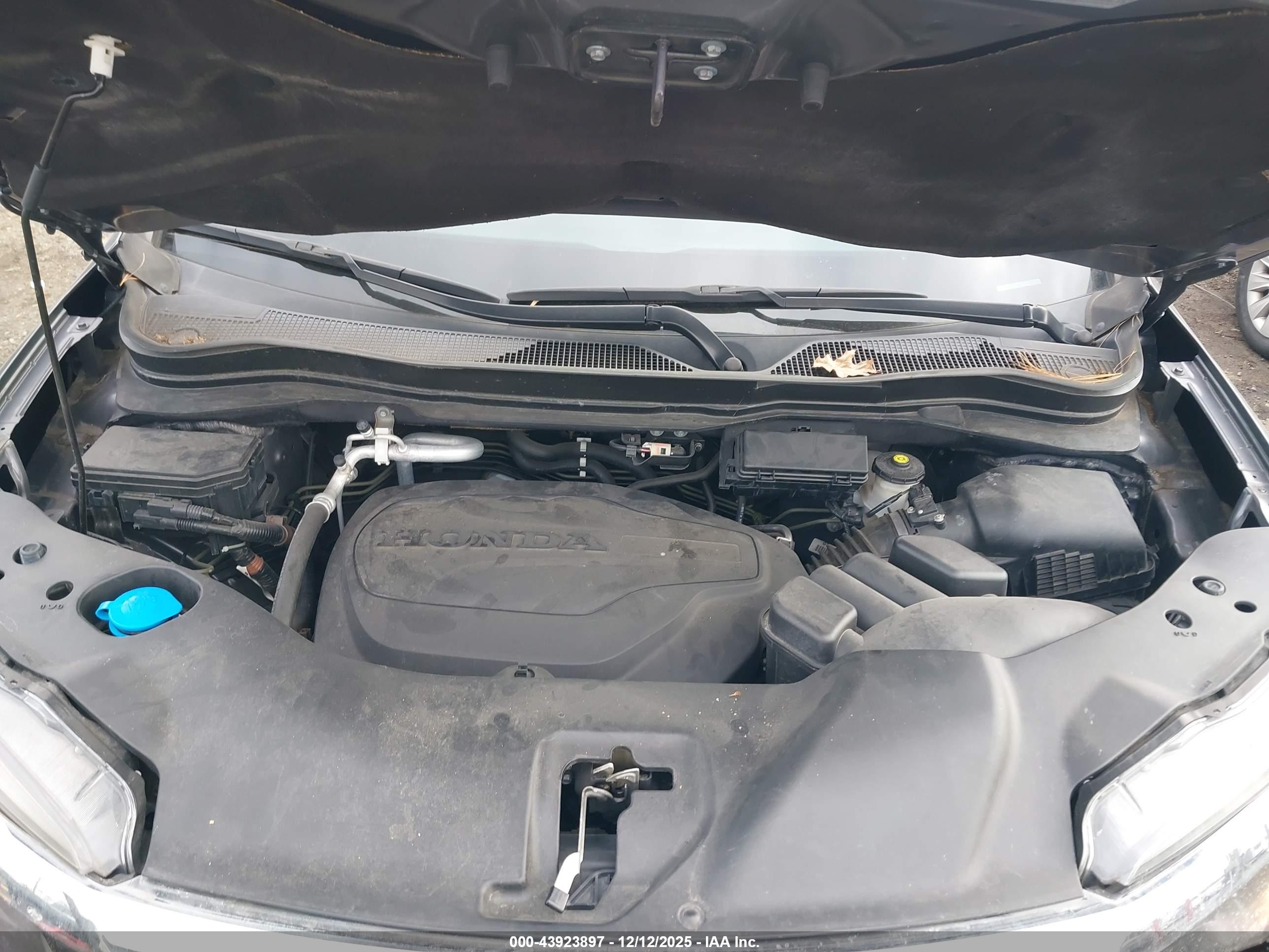 HONDA PILOT image 10