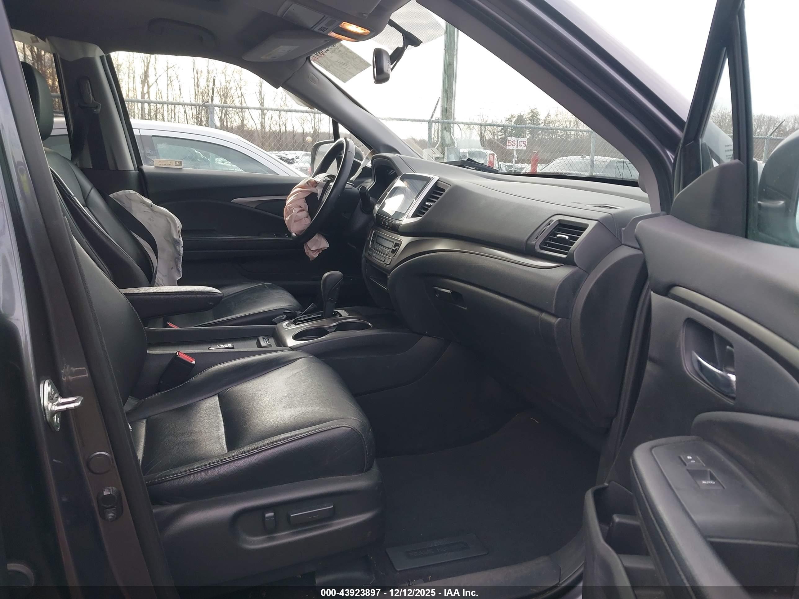 HONDA PILOT image 5